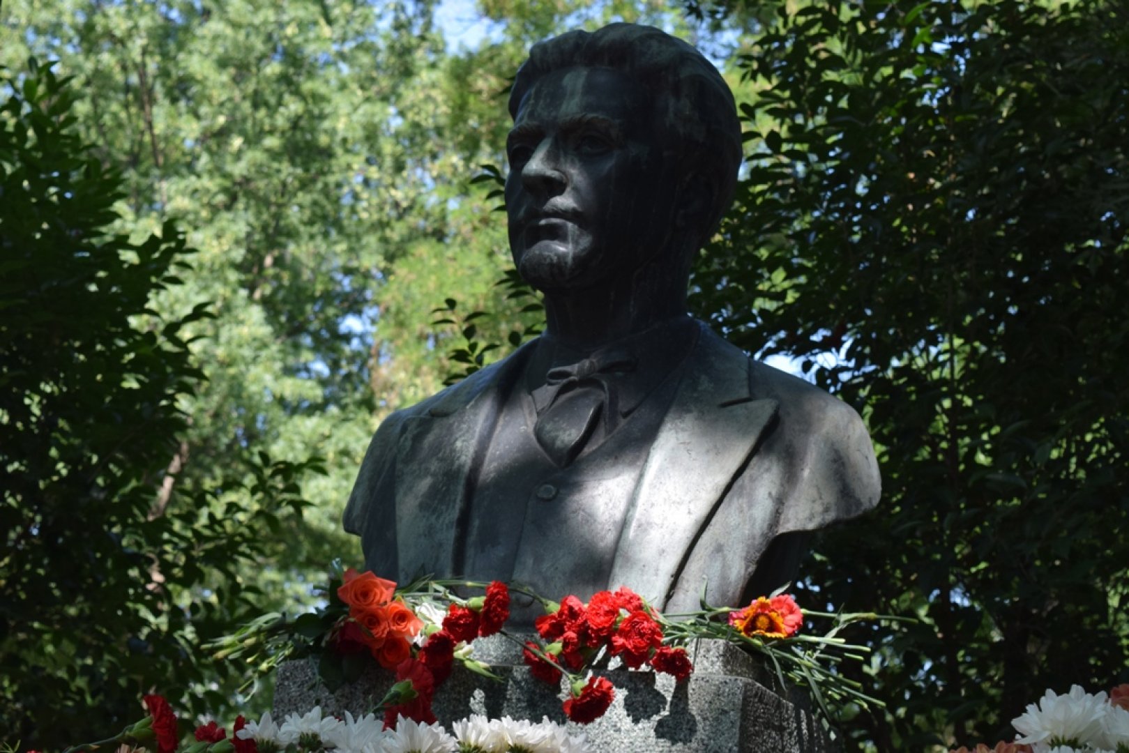 Бургас отбелязва 182-та годишнина от рождението на Васил Левски  - E-Burgas.com