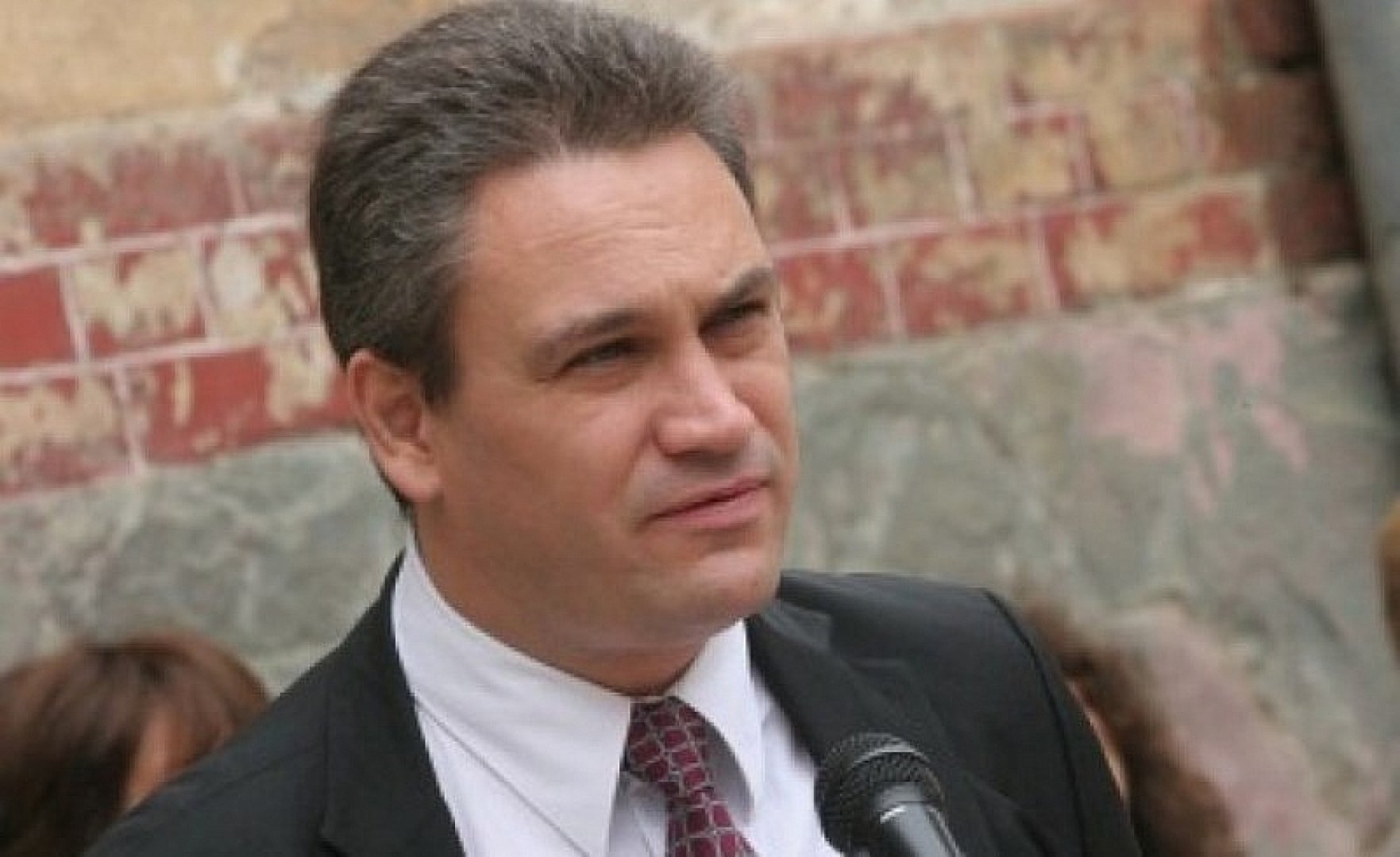 Шефът на Антикорупционната комисия подаде оставка - E-Burgas.com