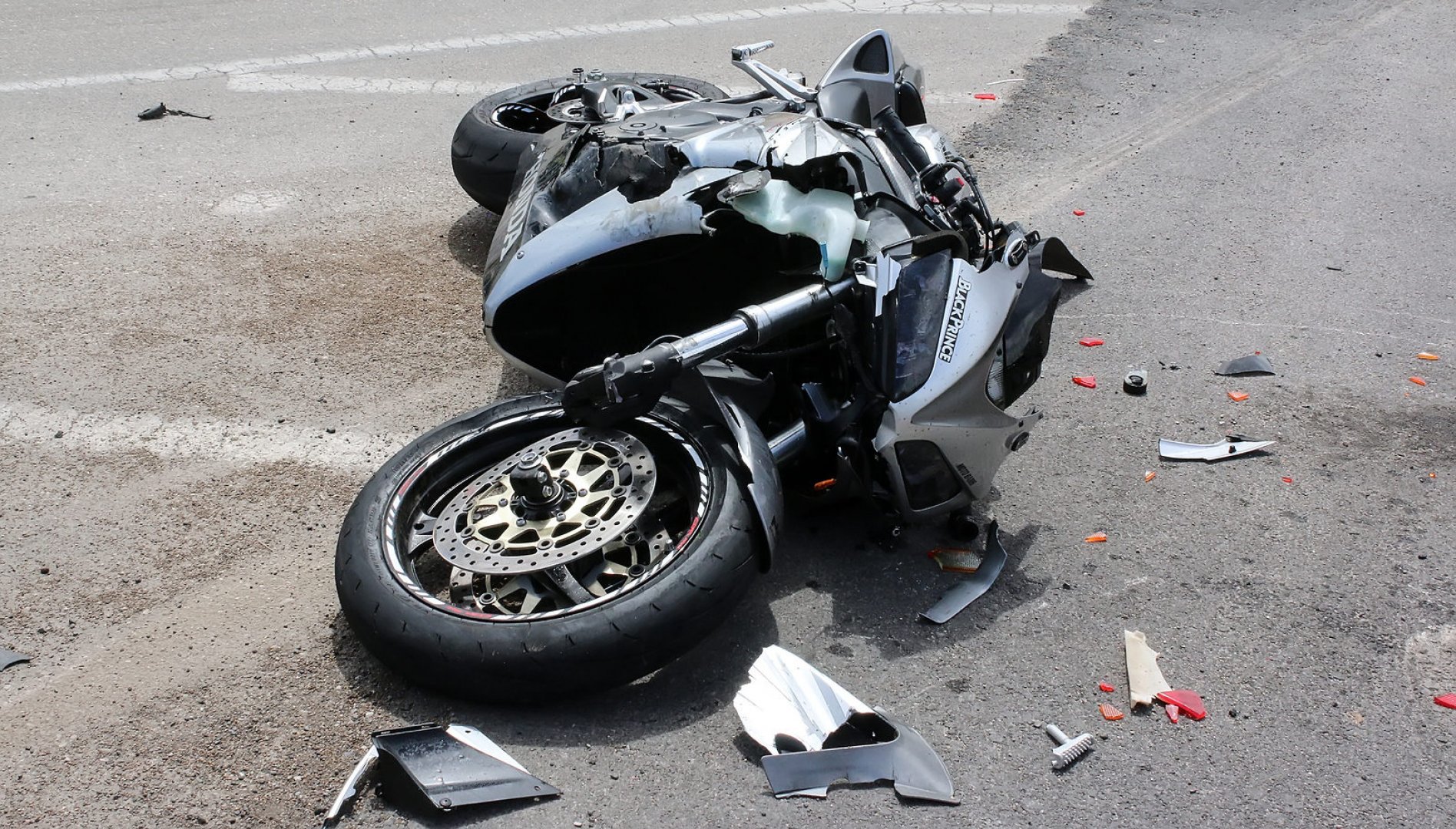 21-годишен мъж катастрофира самостоятелно мотоциклет  - E-Burgas.com