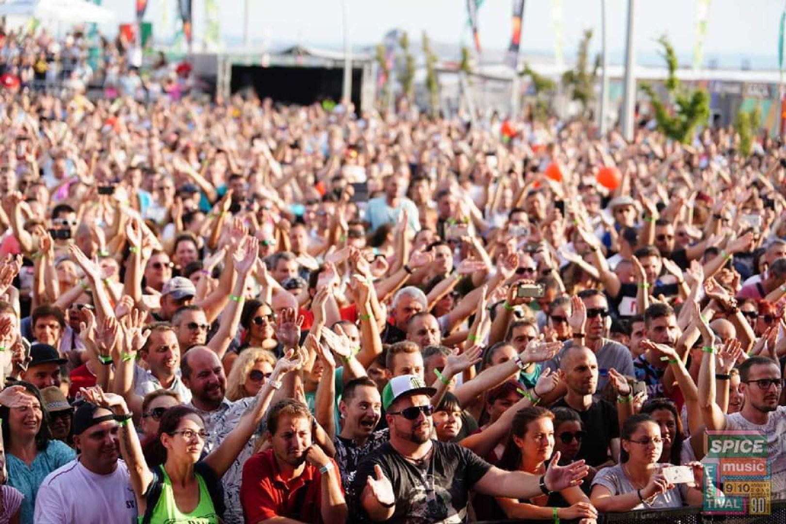 Над 8 хиляди пяха и танцуваха под открито небе на Spice music festival (Снимки) - E-Burgas.com