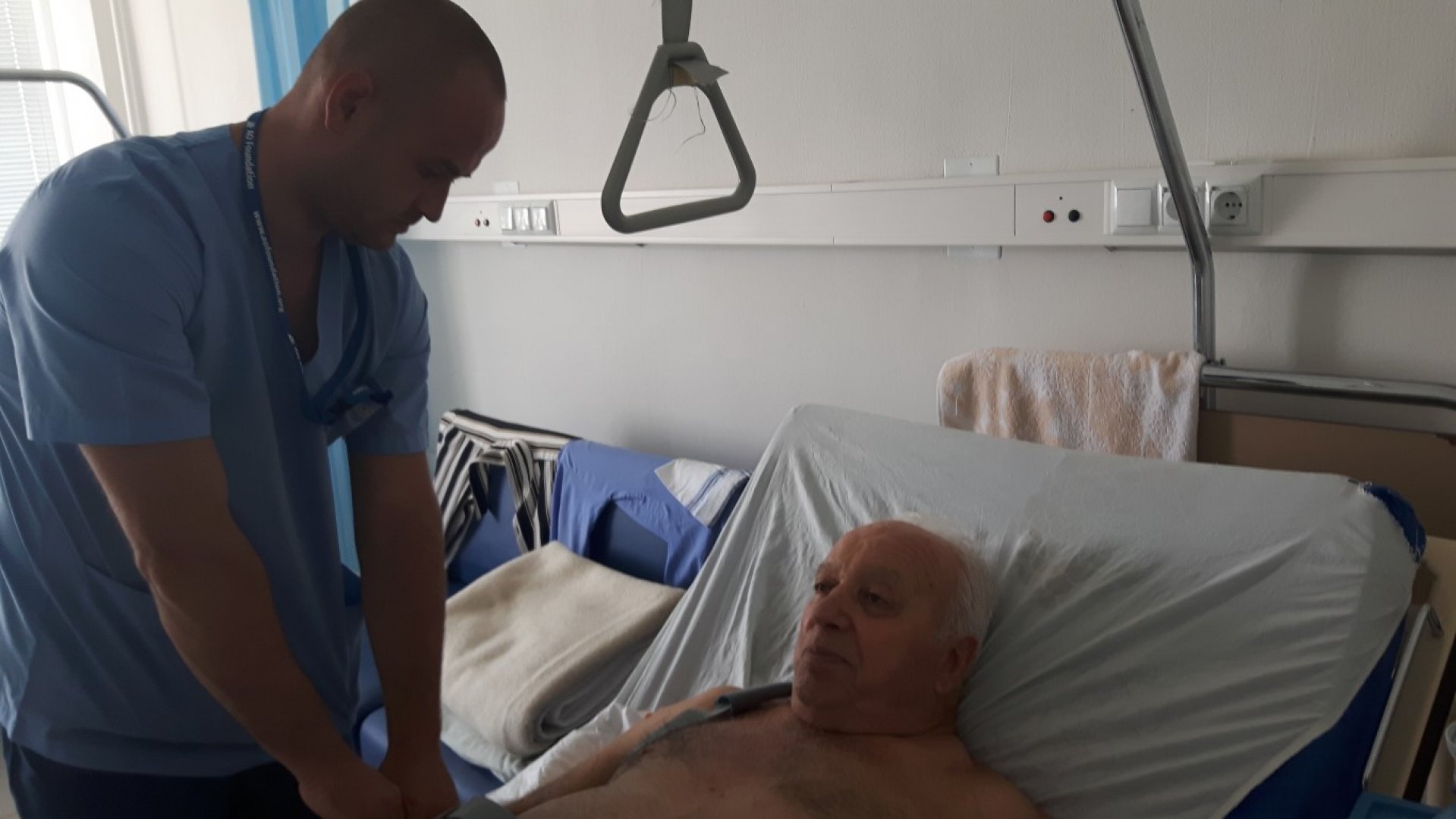 За първи път в Бургас – ортопеди взеха кост от крака на пациент, за да спасят ръката му - E-Burgas.com