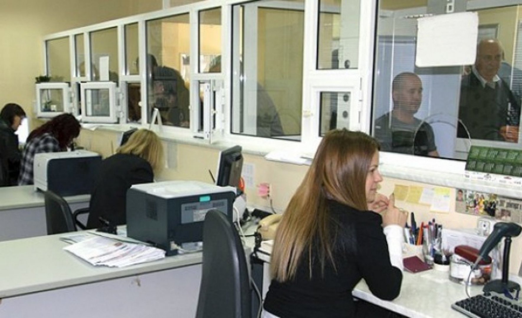 Паспортните служби с ново работно време заради предстоящите избори - E-Burgas.com