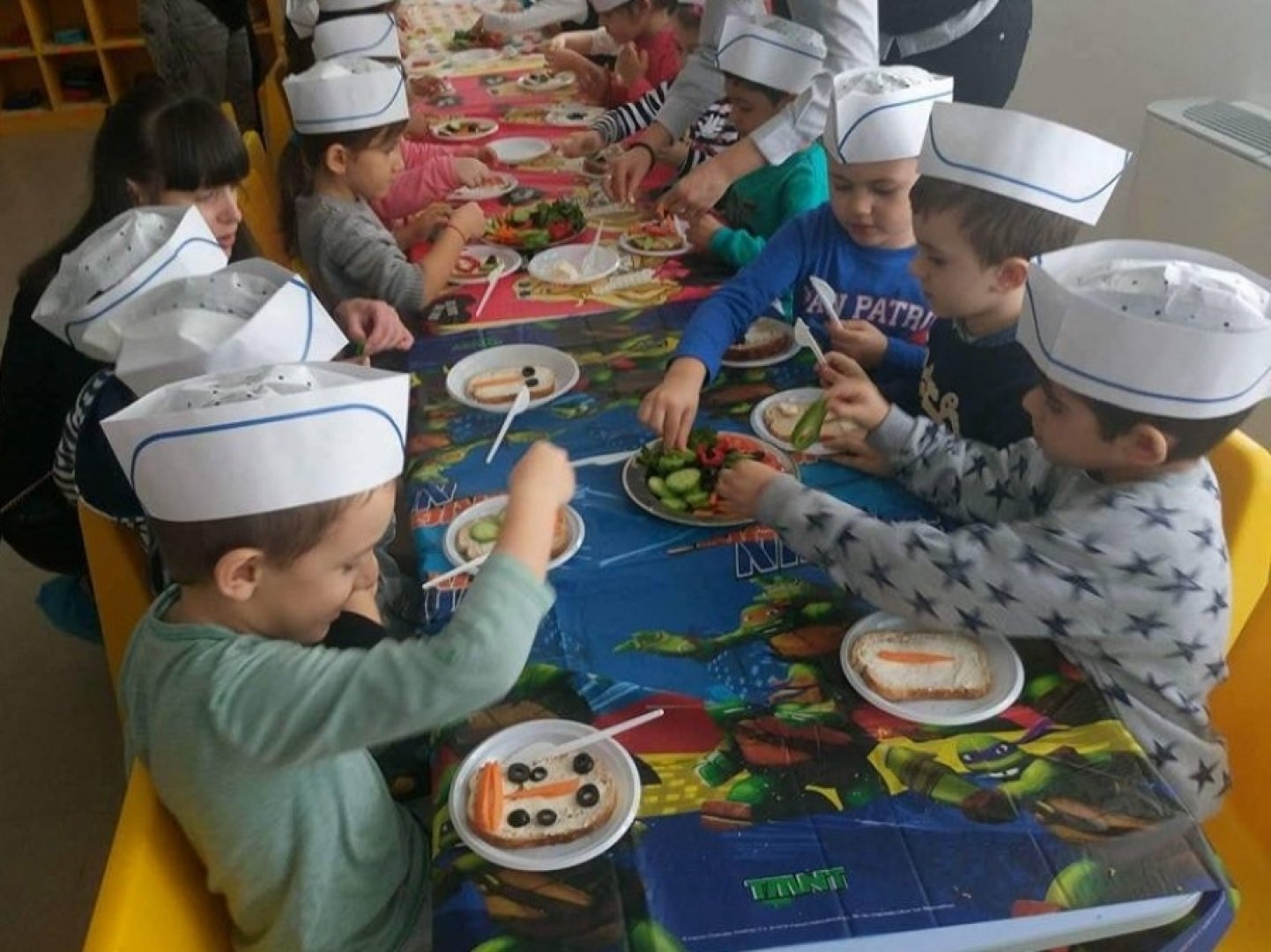 Учат на здравословно хранене децата в бургаските детски градини  - E-Burgas.com