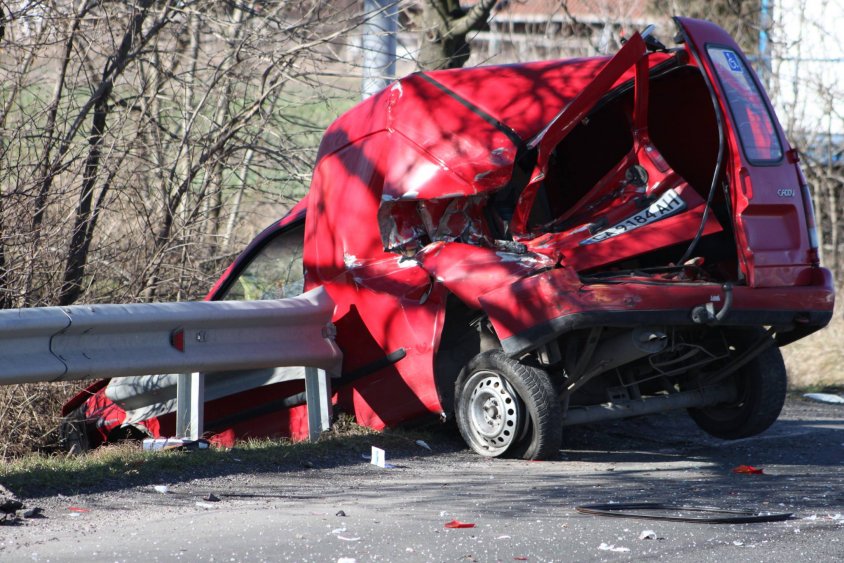 Автокрадец отмъкна кола и катастрофира край Сарафово - E-Burgas.com