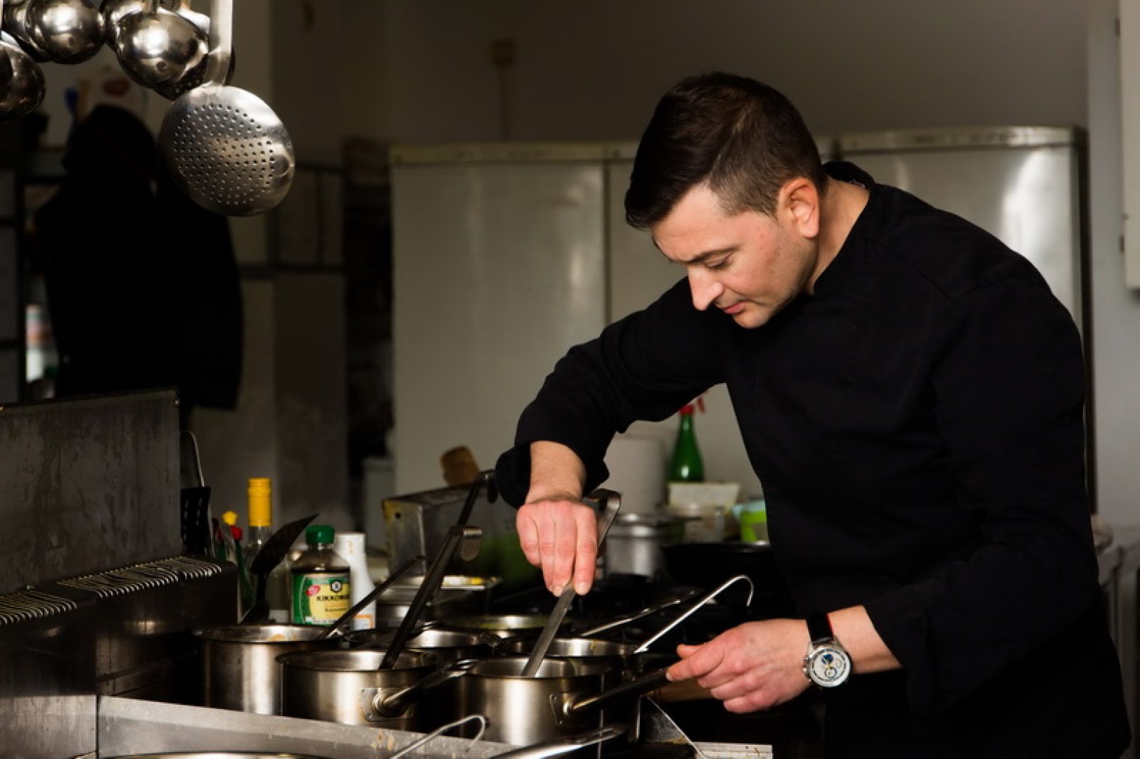 Красимир Петров застава на отговорната позиция sous chef на  Средиземноморски ресторант Салини - E-Burgas.com