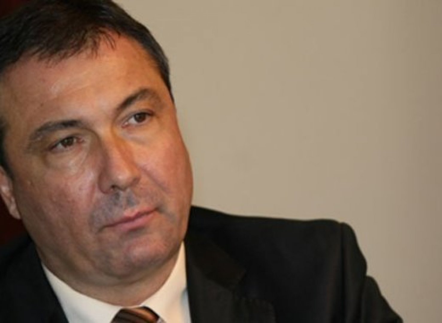 Несебър на тръни: Николай Димитров се заклева с белезници, граждани ще го бранят с протест - E-Burgas.com
