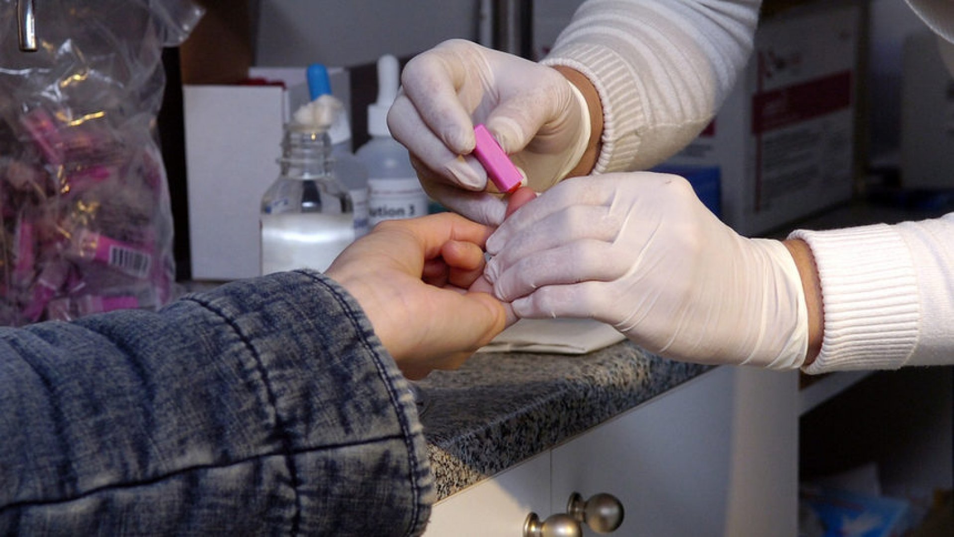 РЗИ: От утре безплатни тестове за ХИВ за бургазлии - E-Burgas.com