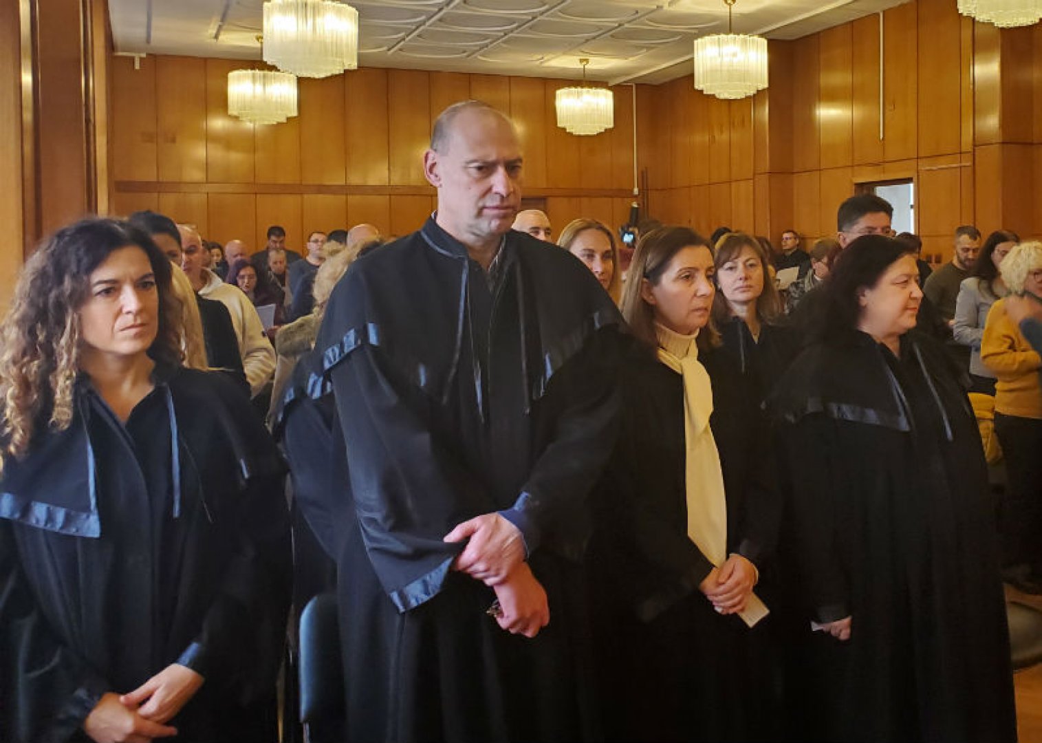 68 нови съдебни заседатели положиха клетва в Окръжен съд – Бургас - E-Burgas.com