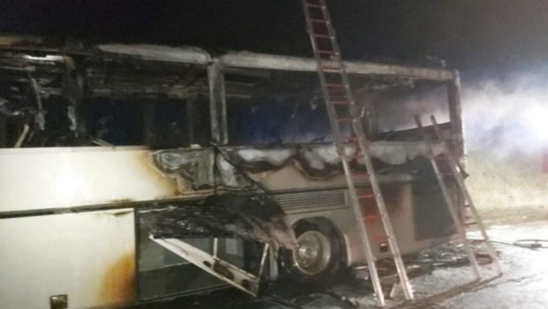 Подробности от Маринка: Багажът на пътниците изгорял в автобуса, хората се завивали с пердета  - E-Burgas.com