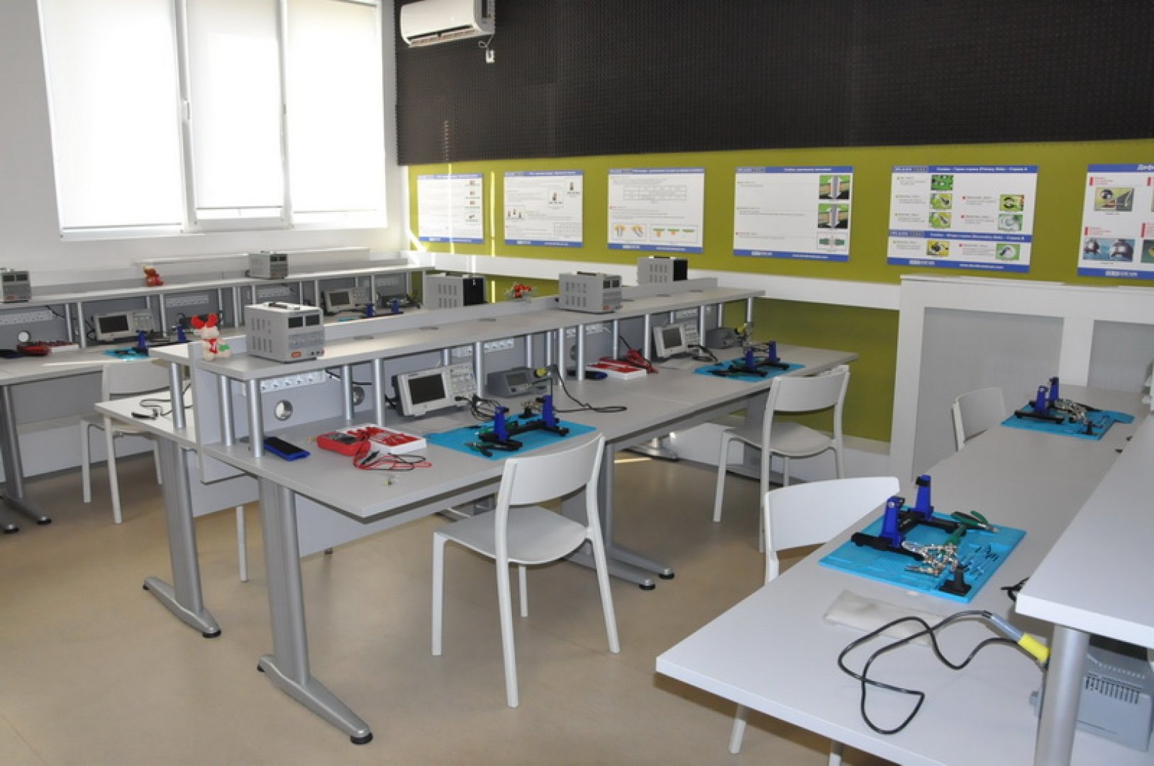 Най-новото бургаско училище се кипри с модерно оборудване (Снимки) - E-Burgas.com