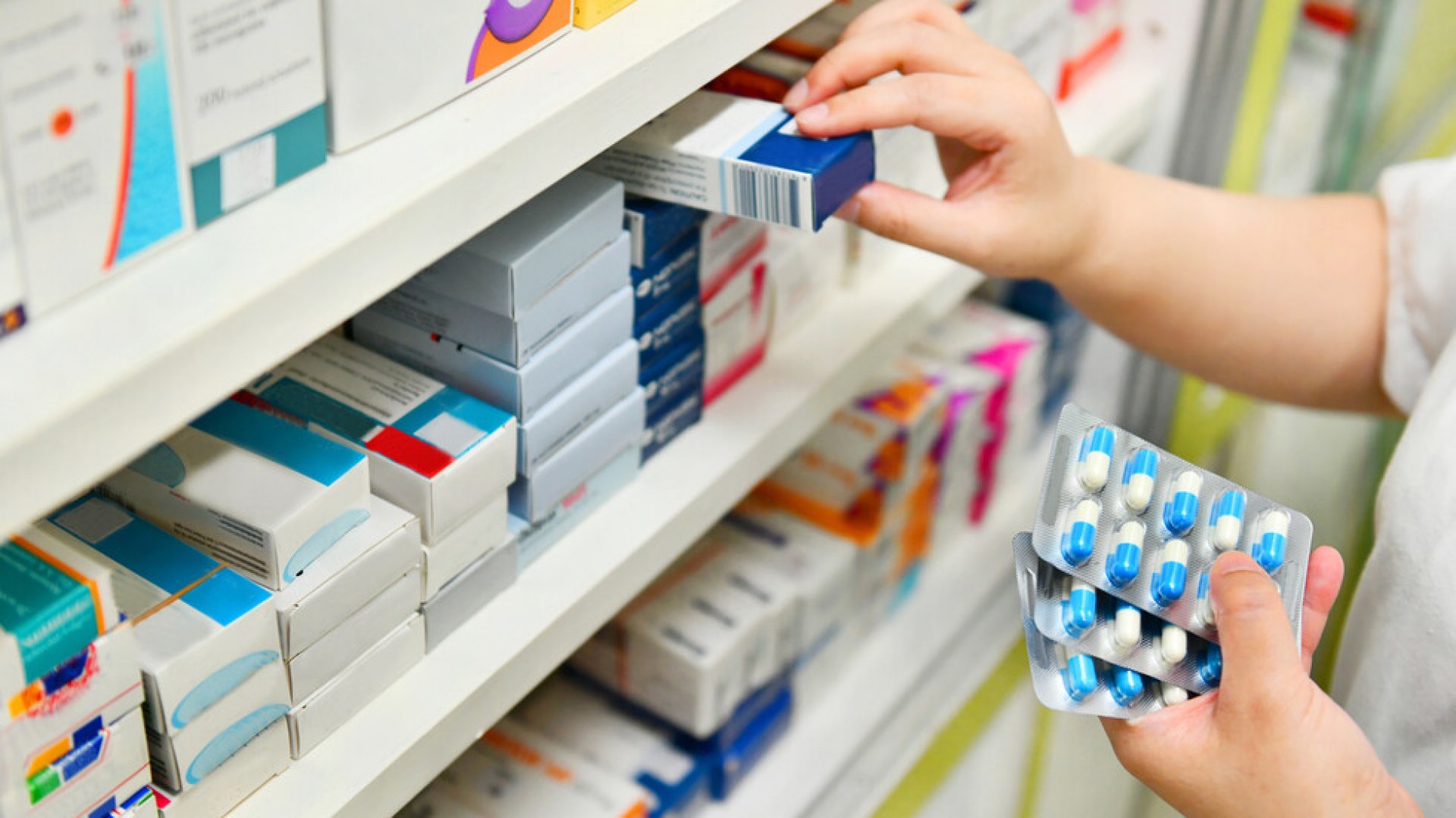  Предлагат частните болници да купуват лекарства само с обществена поръчка - E-Burgas.com