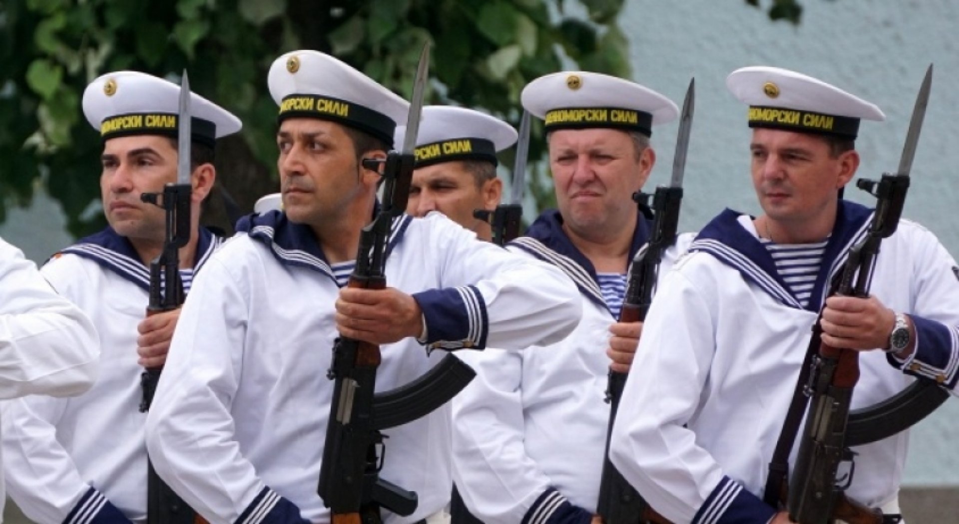 ВМС търси да назначи 100 военни матроси - E-Burgas.com