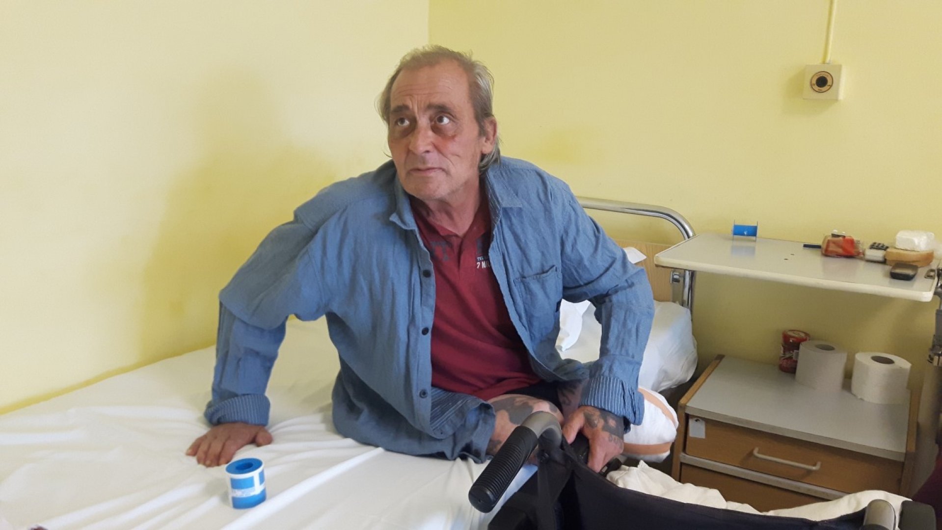 Бездомникът Валентин живее вече месец в УМБАЛ-Бургас, търси помощ за настаняване в дом - E-Burgas.com