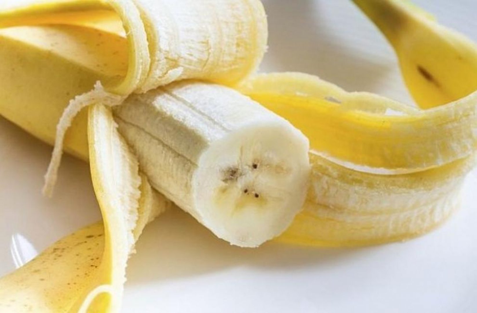 Ядем бананите погрешно - E-Burgas.com