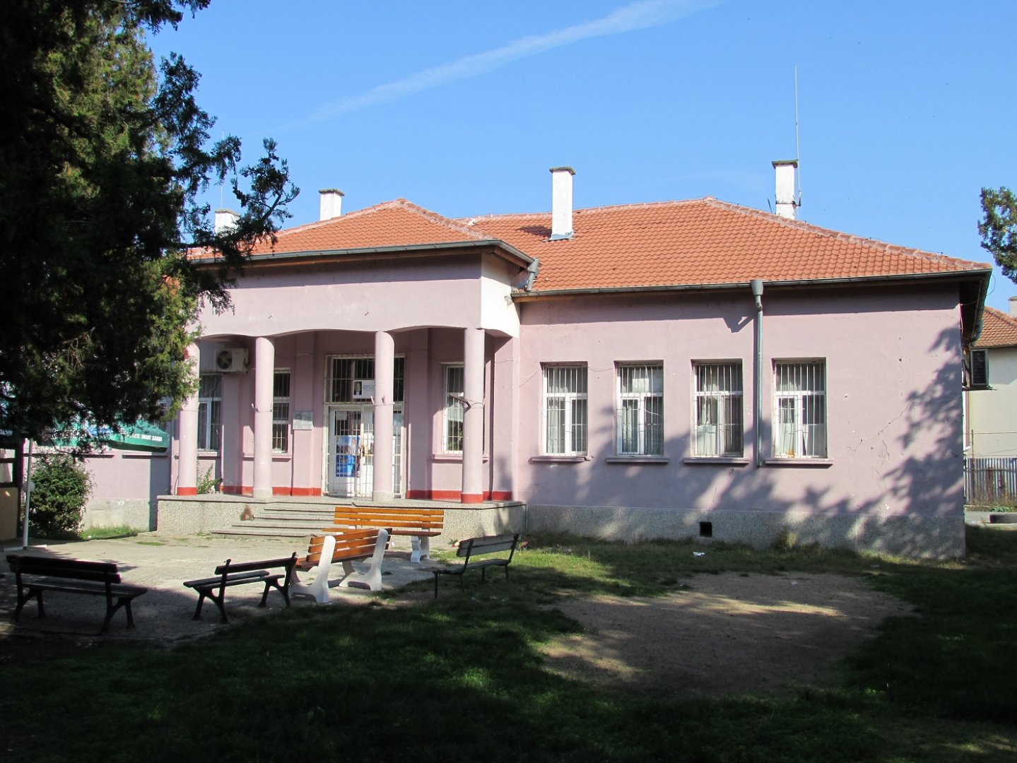 Ремонтират изцяло читалището в Горно Езерово  - E-Burgas.com