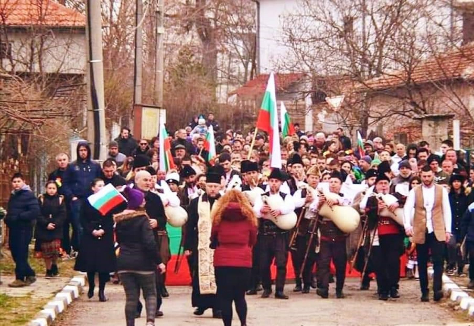Традиционното Българовско шествие тръгва от Морска гара - E-Burgas.com