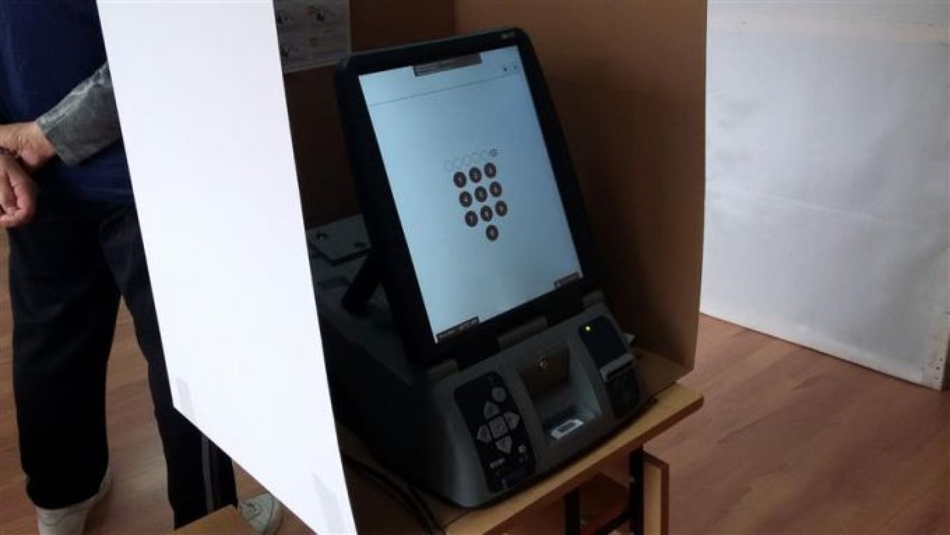 Правителството отпуска средства за въвеждането на машинно гласуване - E-Burgas.com