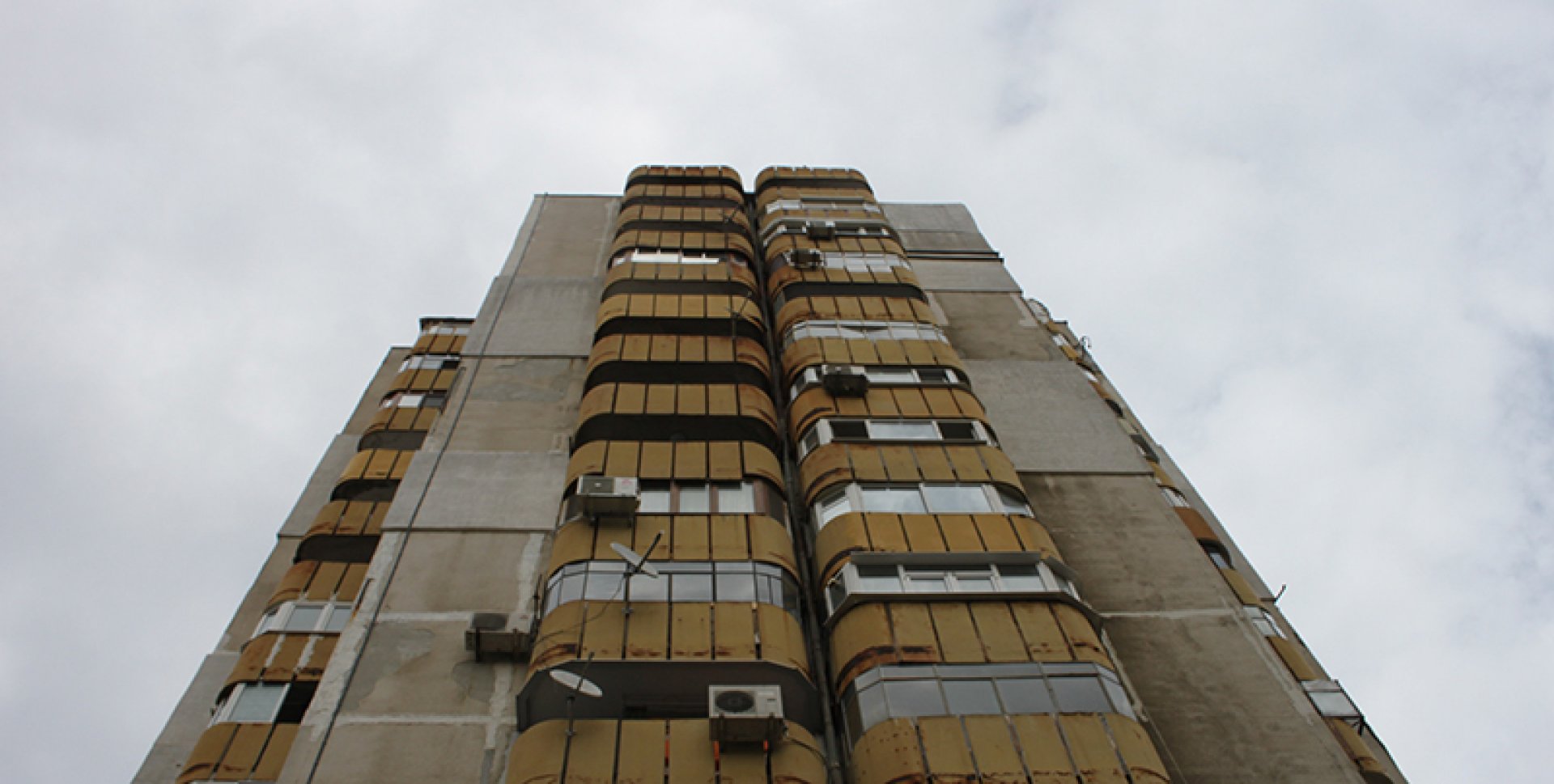 Започва доставката на дезинфектант по блокове, 18-етажните са с приоритет  - E-Burgas.com