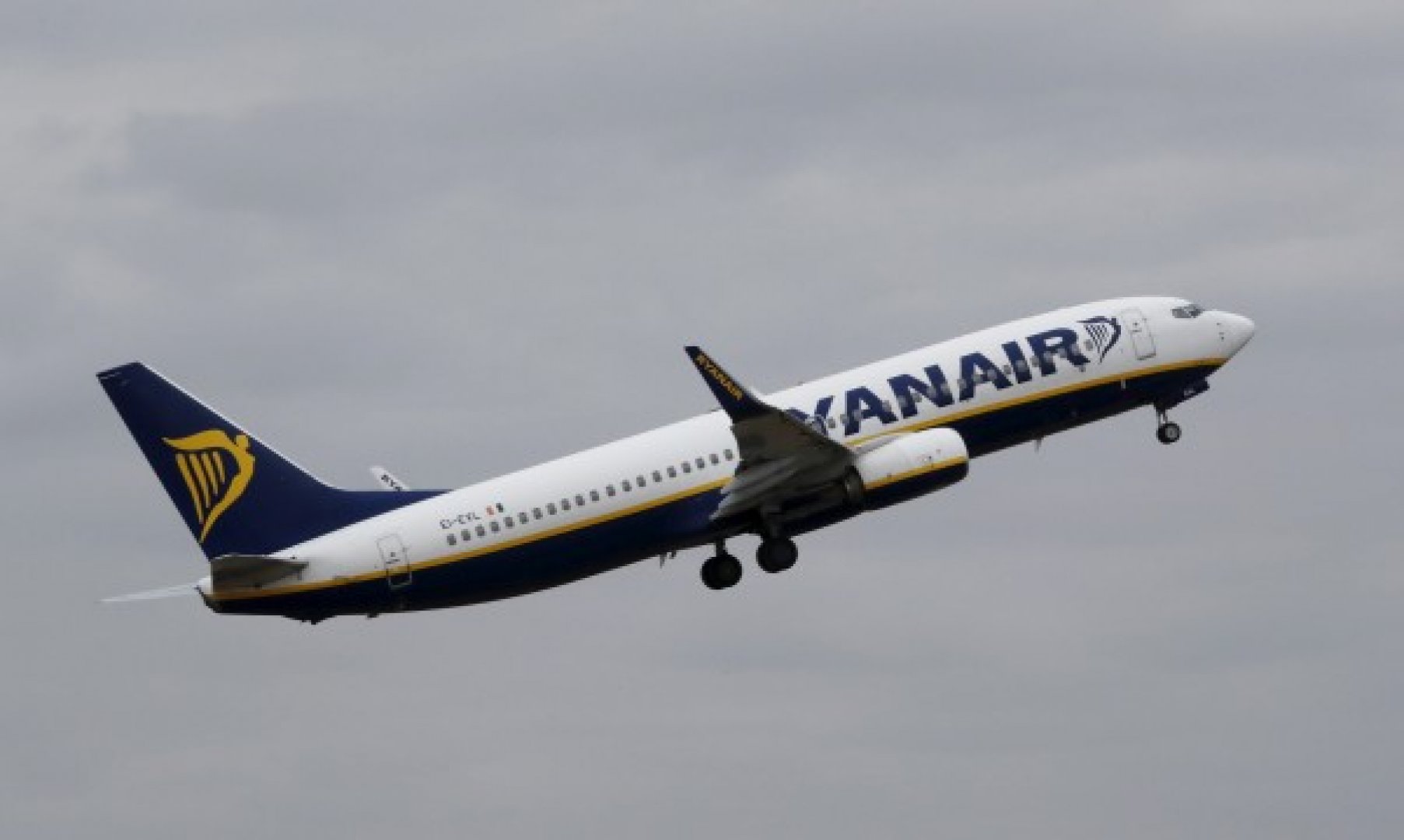 Ryanair отказва да връща пари за отменени полети   - E-Burgas.com