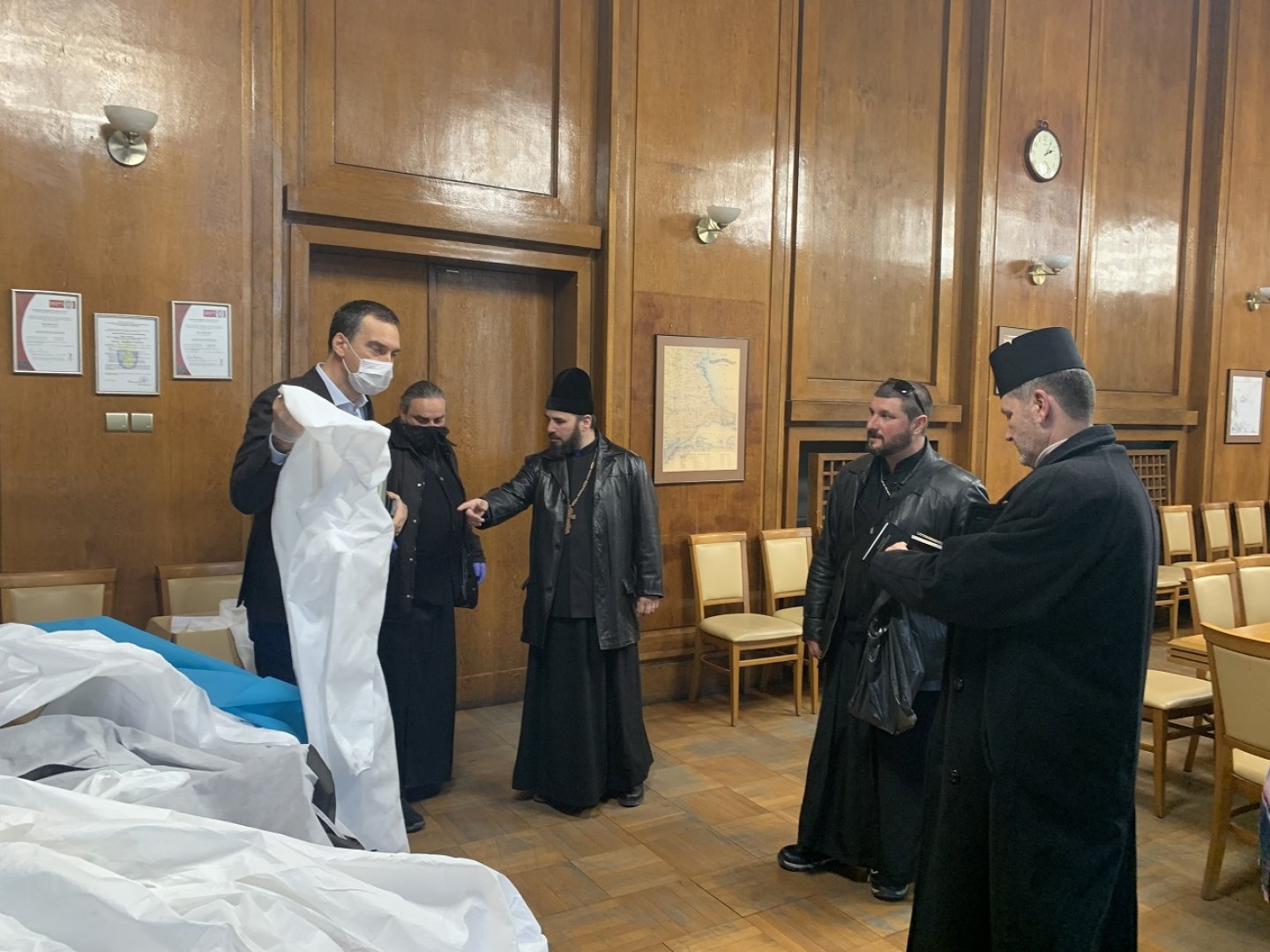 Без цветя на Великден, свещениците призовават да си останем вкъщи - E-Burgas.com