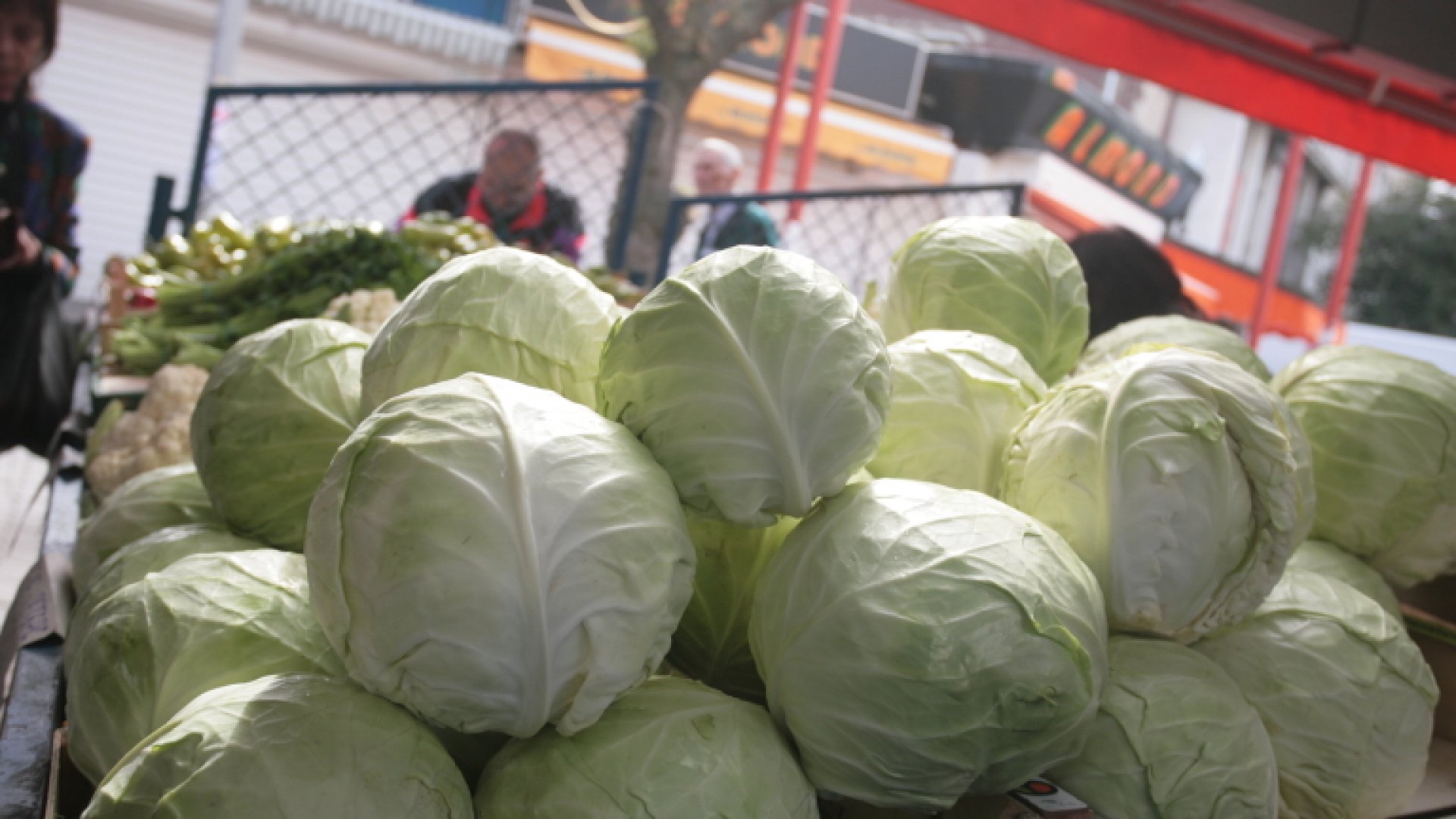 Унищожават още 20 т зеленчуци, внос от трети страни, с пестициди  - E-Burgas.com