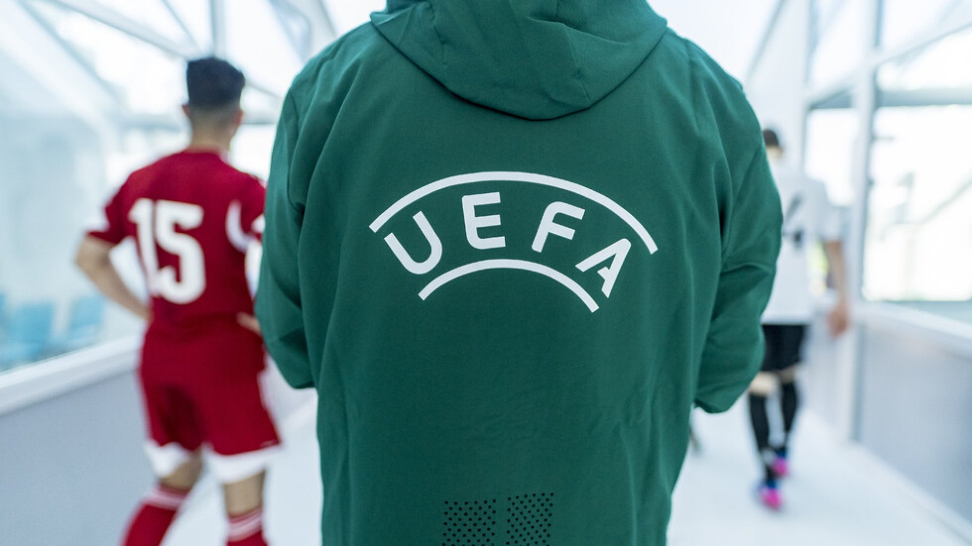 УЕФА свали забраната за пряко излъчване на Висшата лига в събота следобед - E-Burgas.com