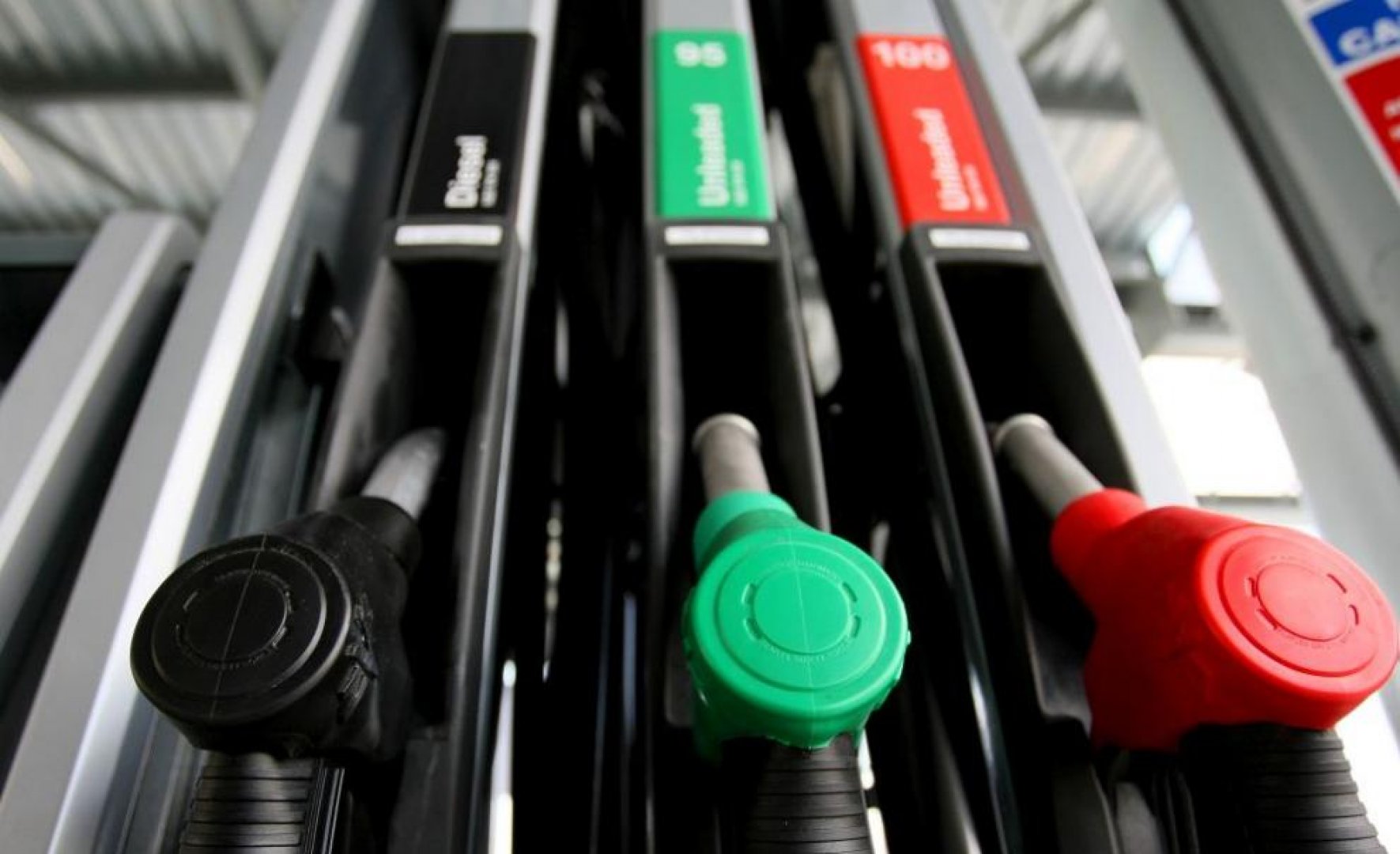 КЗК погна бензиностанции за цените на горивата - E-Burgas.com
