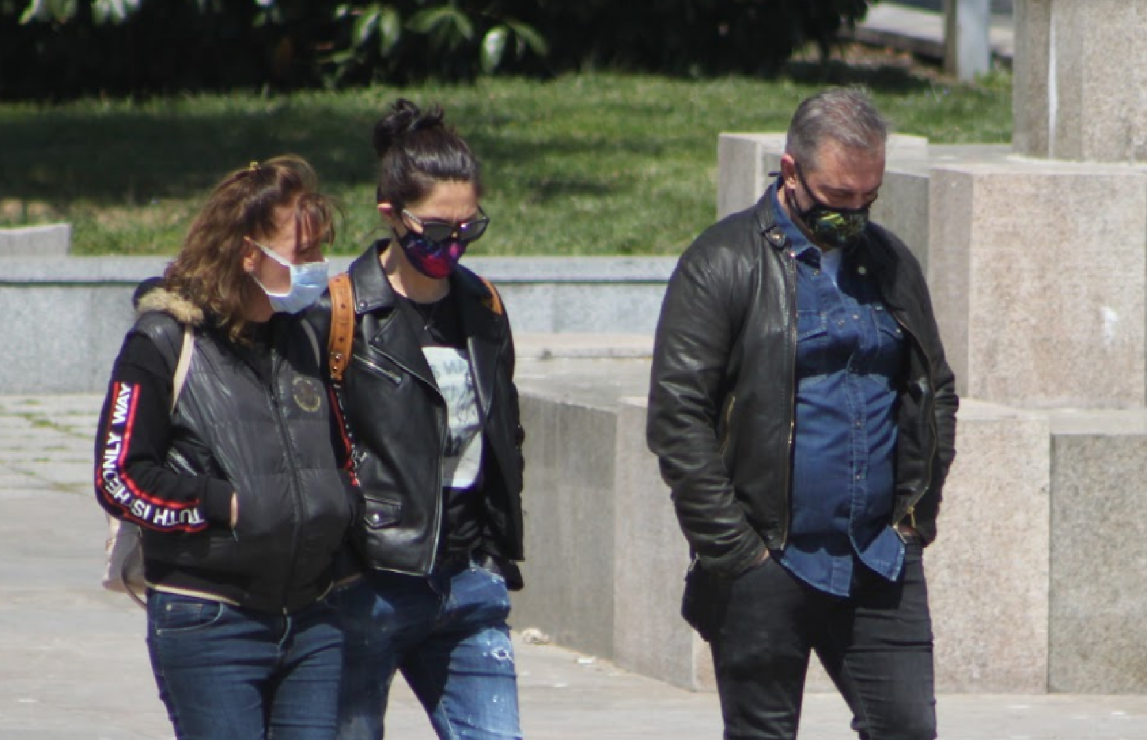 Полицията в Бургас написа 25 акта на хора без маски или за разходка в парка - E-Burgas.com