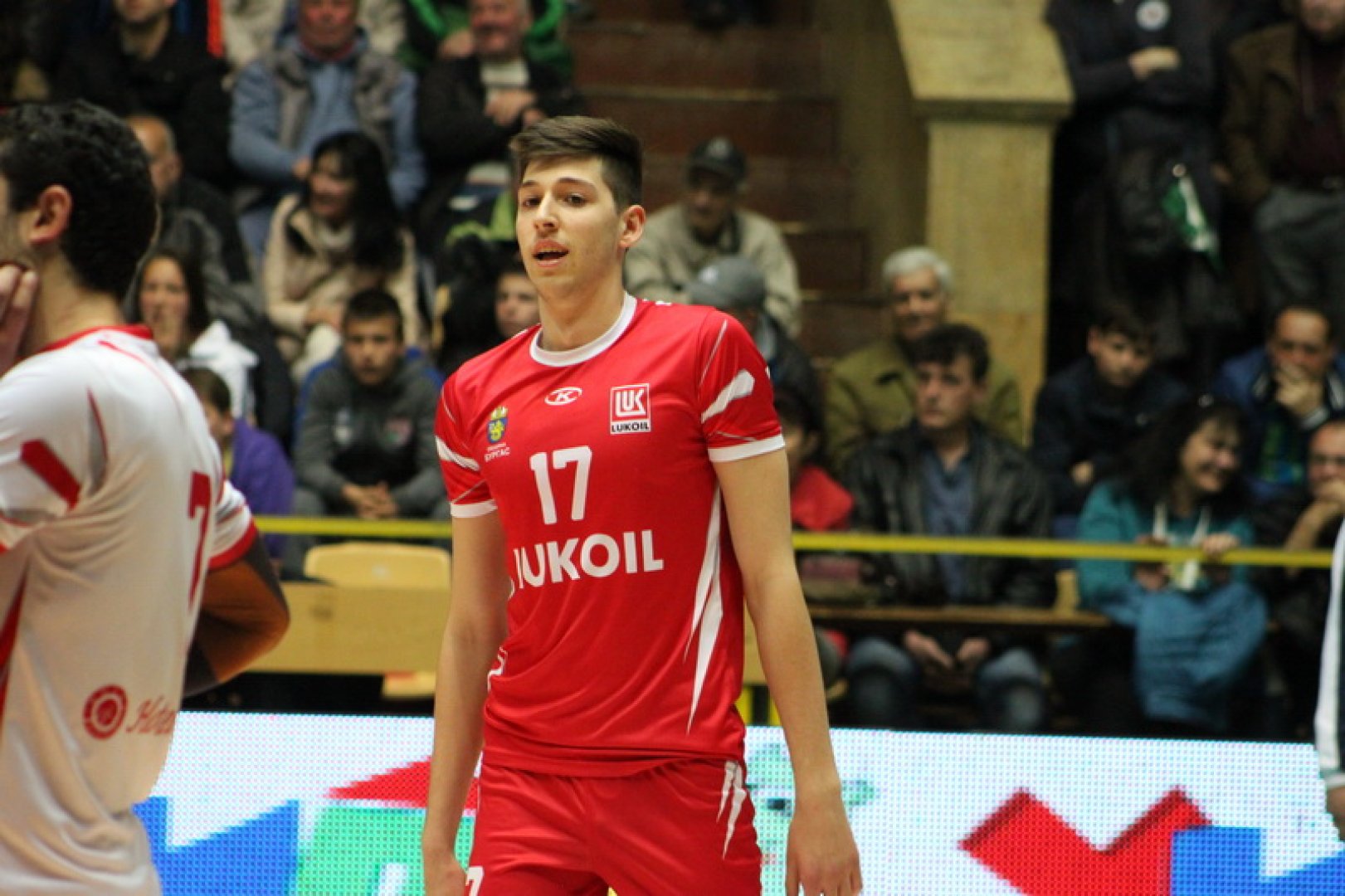 Волейболният ас Георги Петров: Гледам си развитието, не се хващам веднага за парите - E-Burgas.com