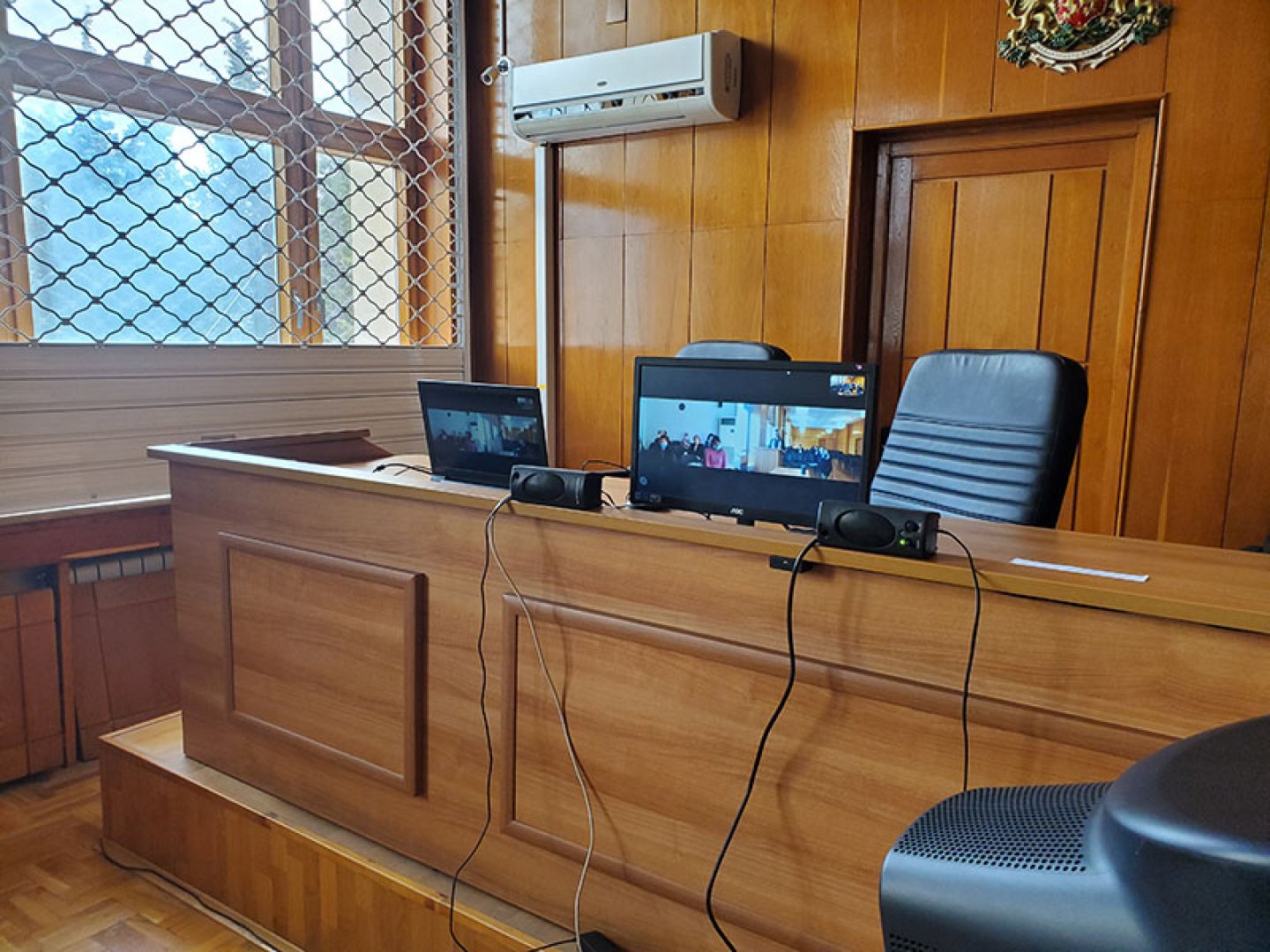 Пет нови съдебни заседатели се заклеха онлайн в съда в Малко Търново - E-Burgas.com