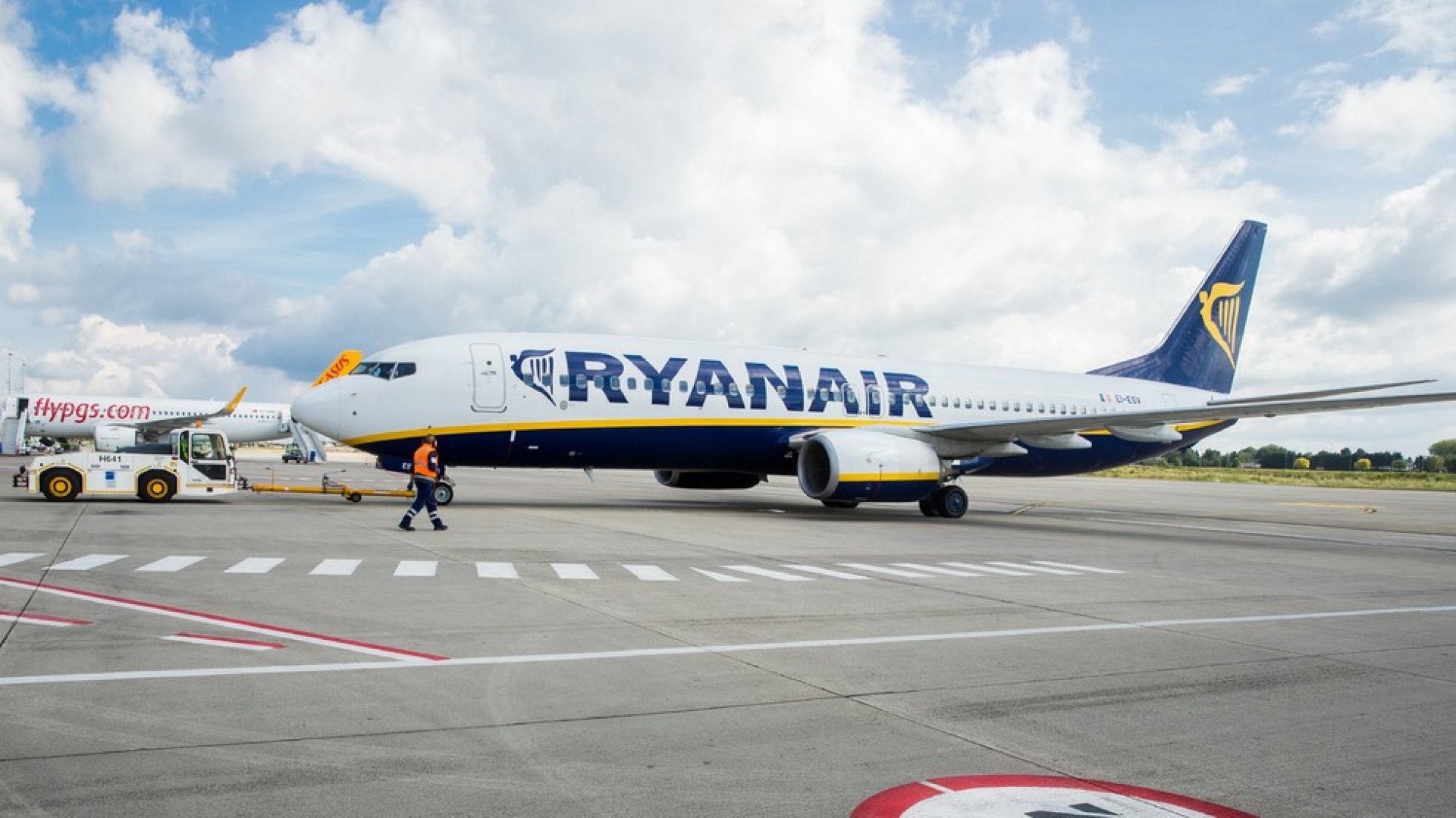 Ryanair възстановява 40% от полетите от юли - E-Burgas.com