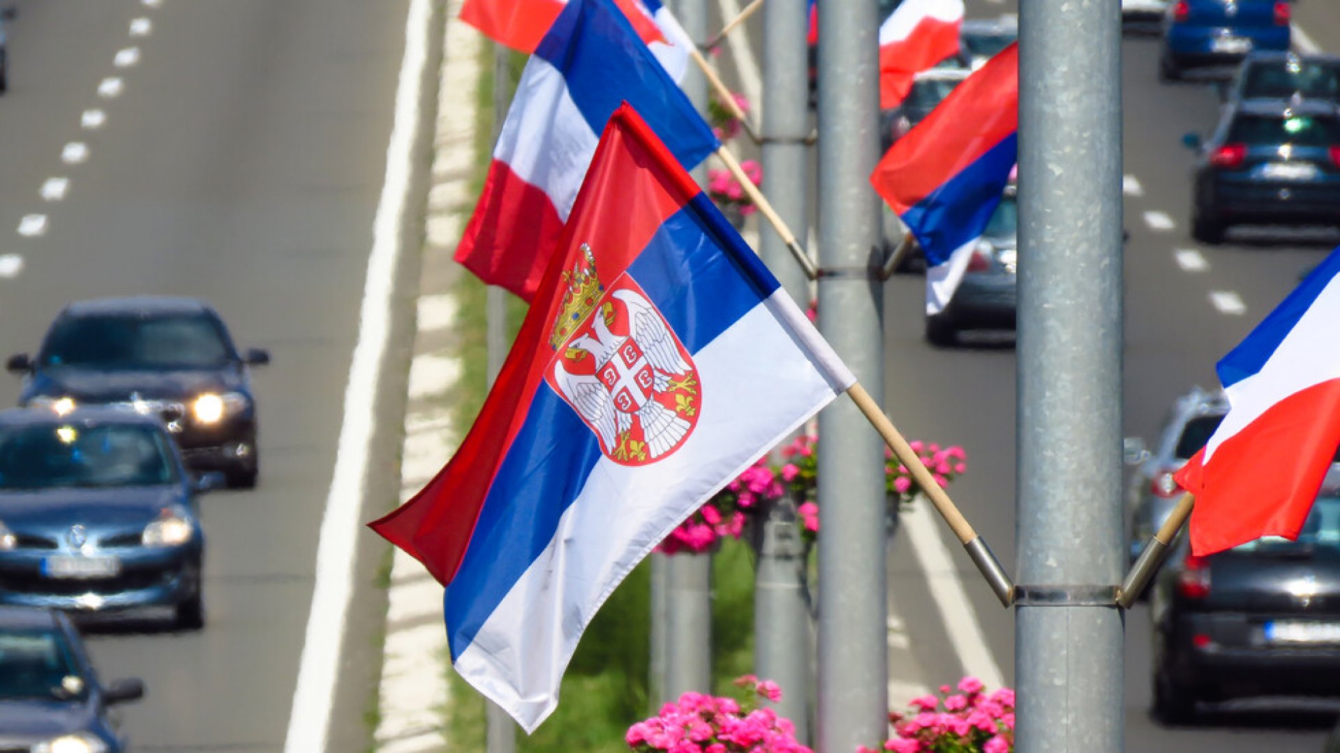 Сърбия премахва изънредното положение - E-Burgas.com