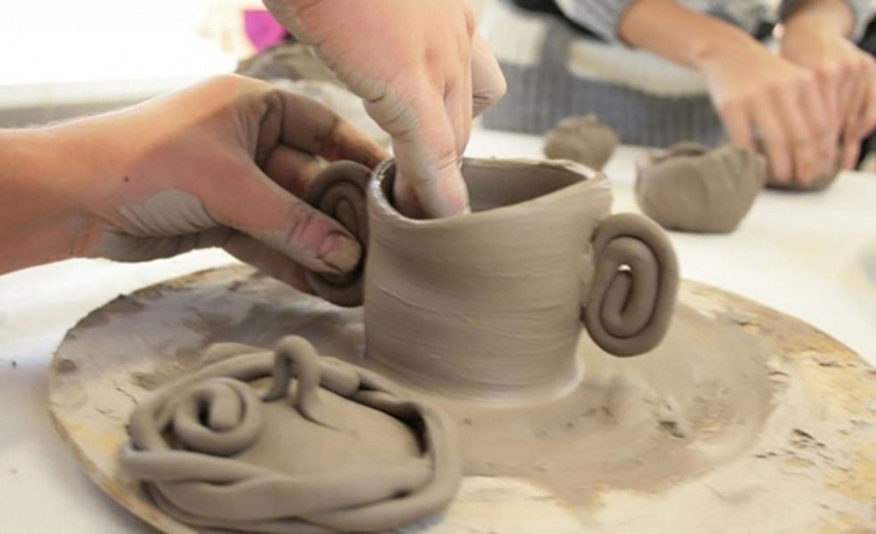 Бургаско училище единствено развива школа по керамика - E-Burgas.com