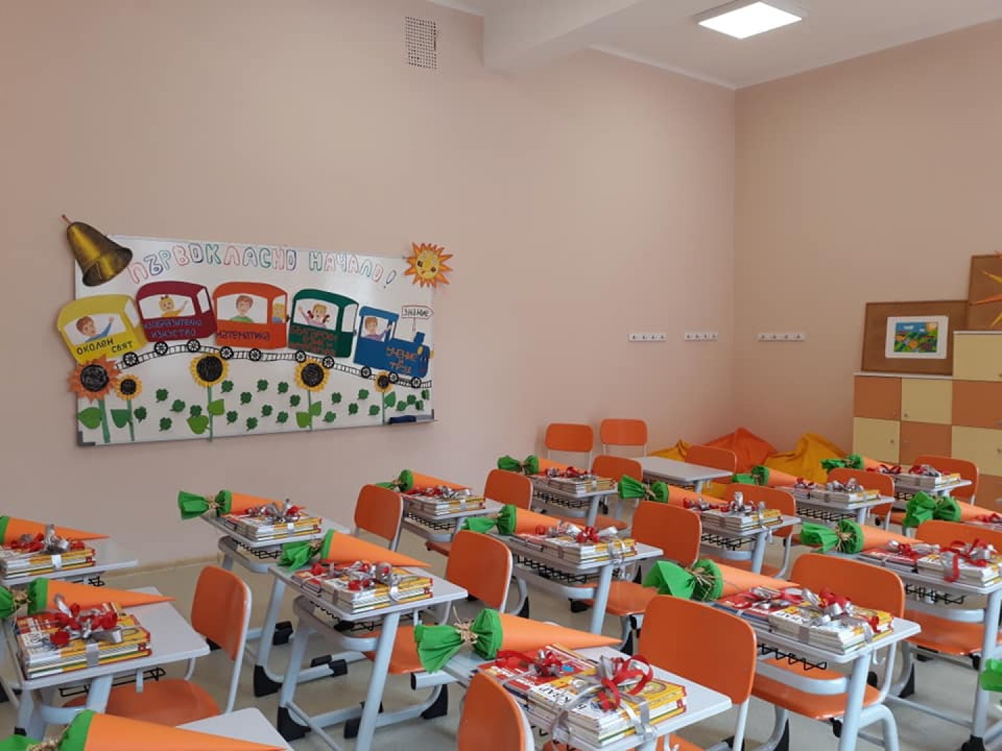 Ремонтират 92 класни стаи в бургаски училища - E-Burgas.com