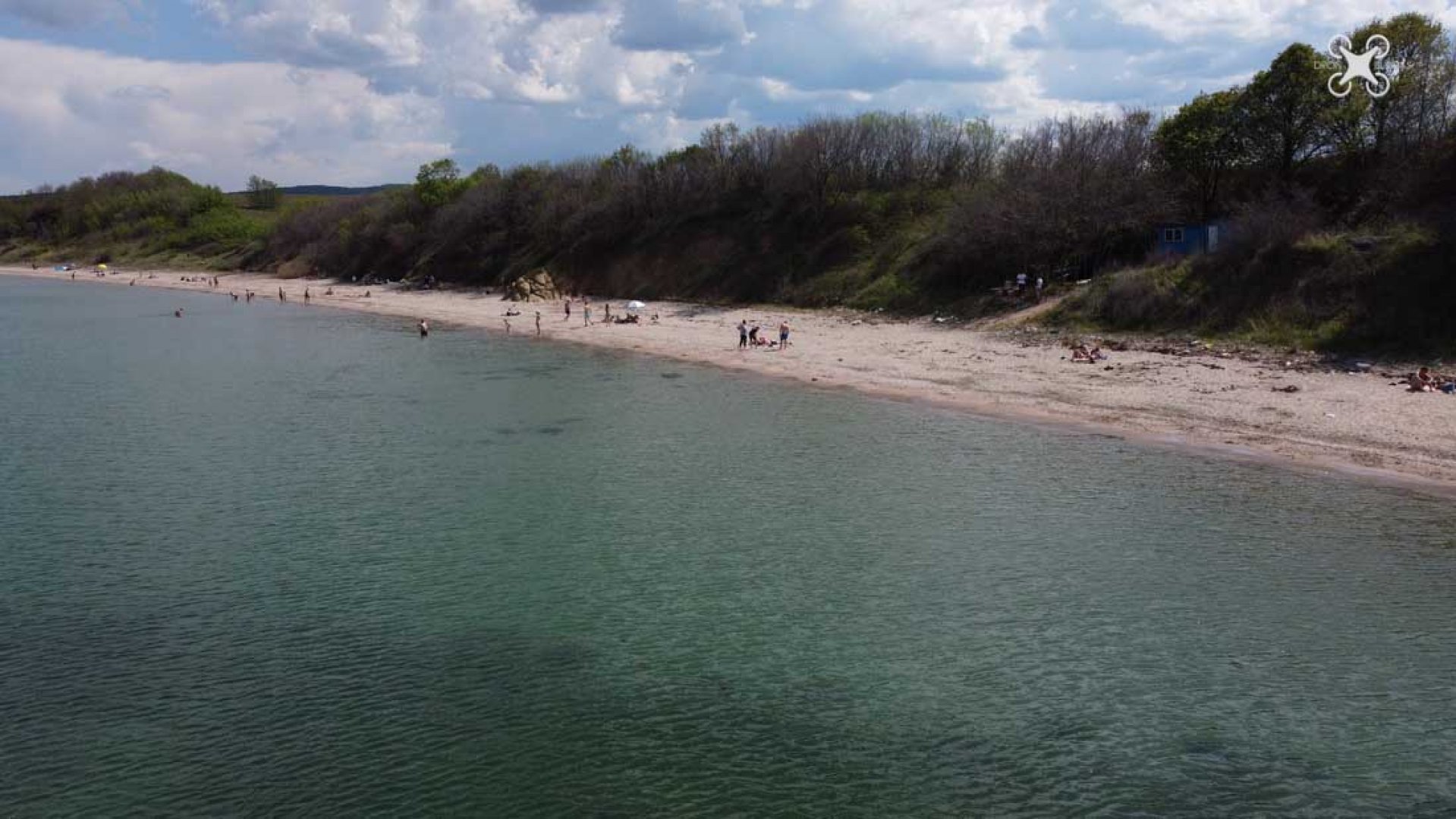 Фотооко: Ранни плажуващи откриха сезона в Крайморие - E-Burgas.com