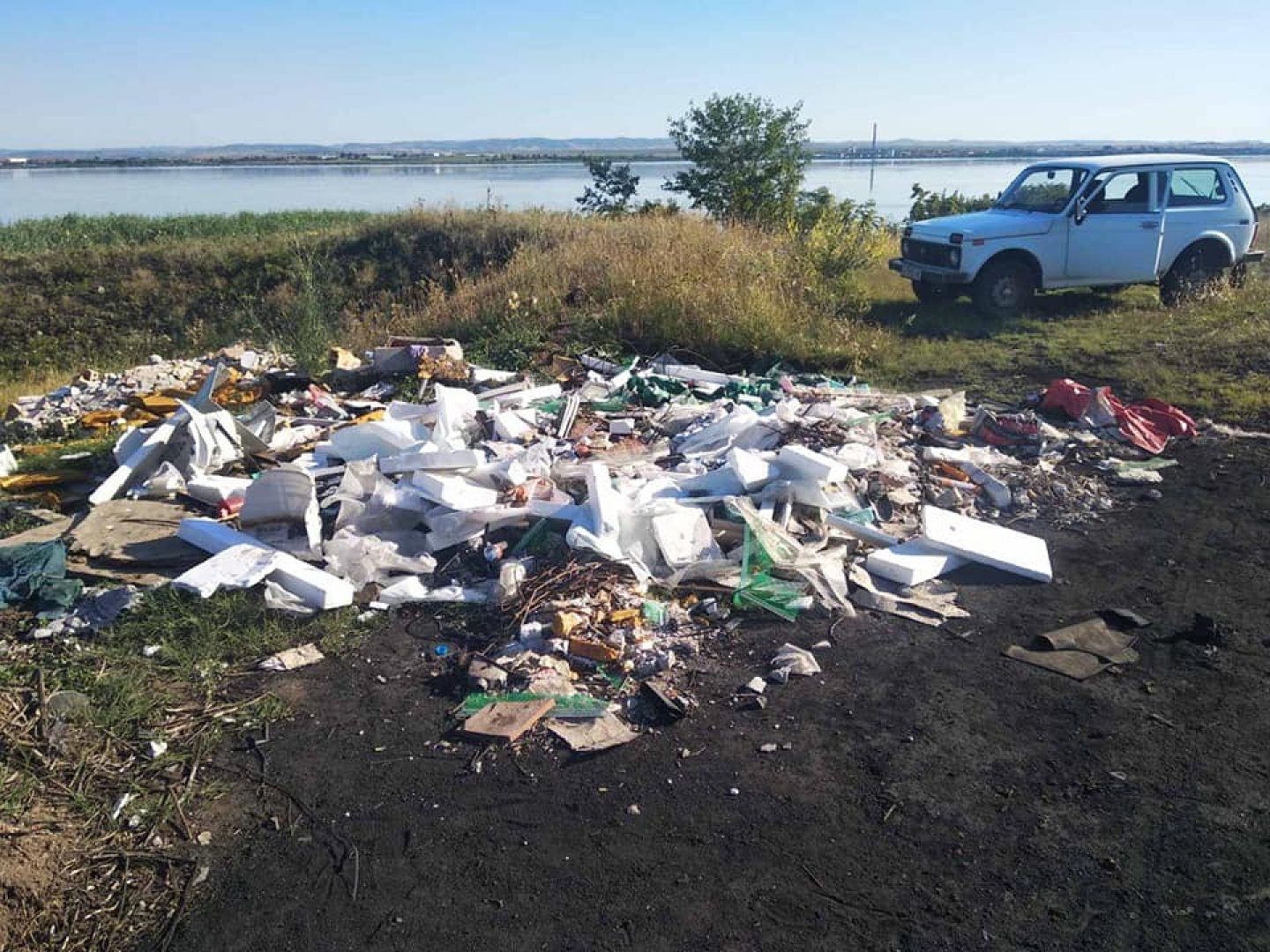 Граждани и институции чистиха Вая и Атанасовското езеро  - E-Burgas.com