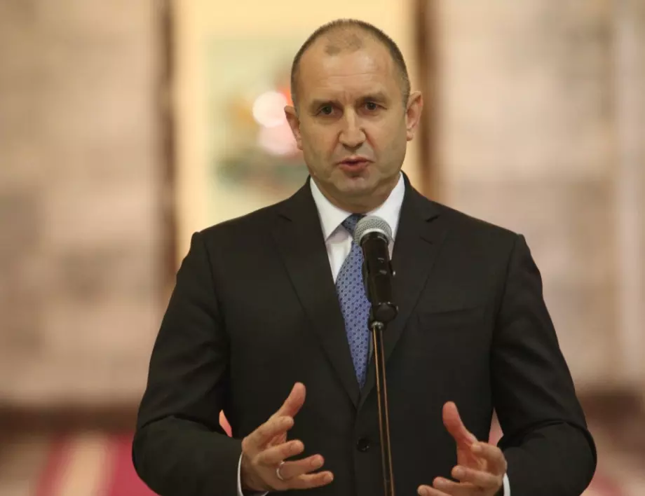 Румен Радев: Оставката на правителството е единственият изход от кризата (Видео) - E-Burgas.com