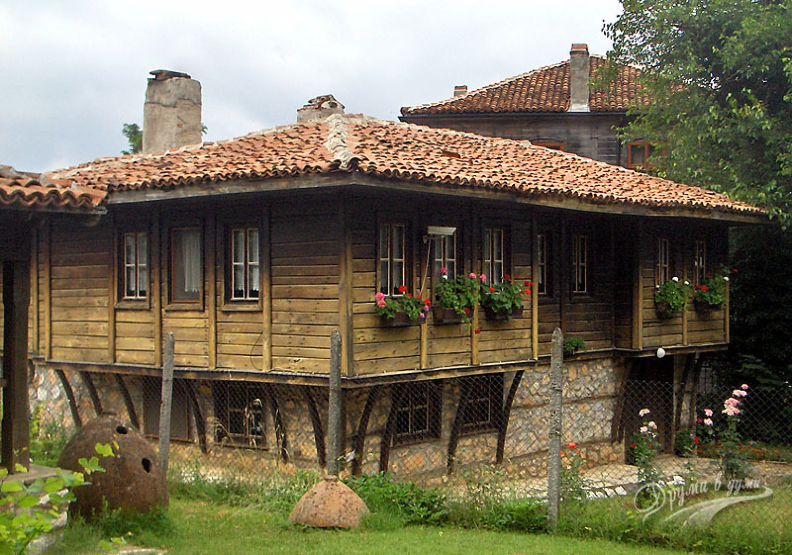 Продават на тръг възрожденски къщи в Малко Търново, държава и община нямат пари да ги поддържат - E-Burgas.com