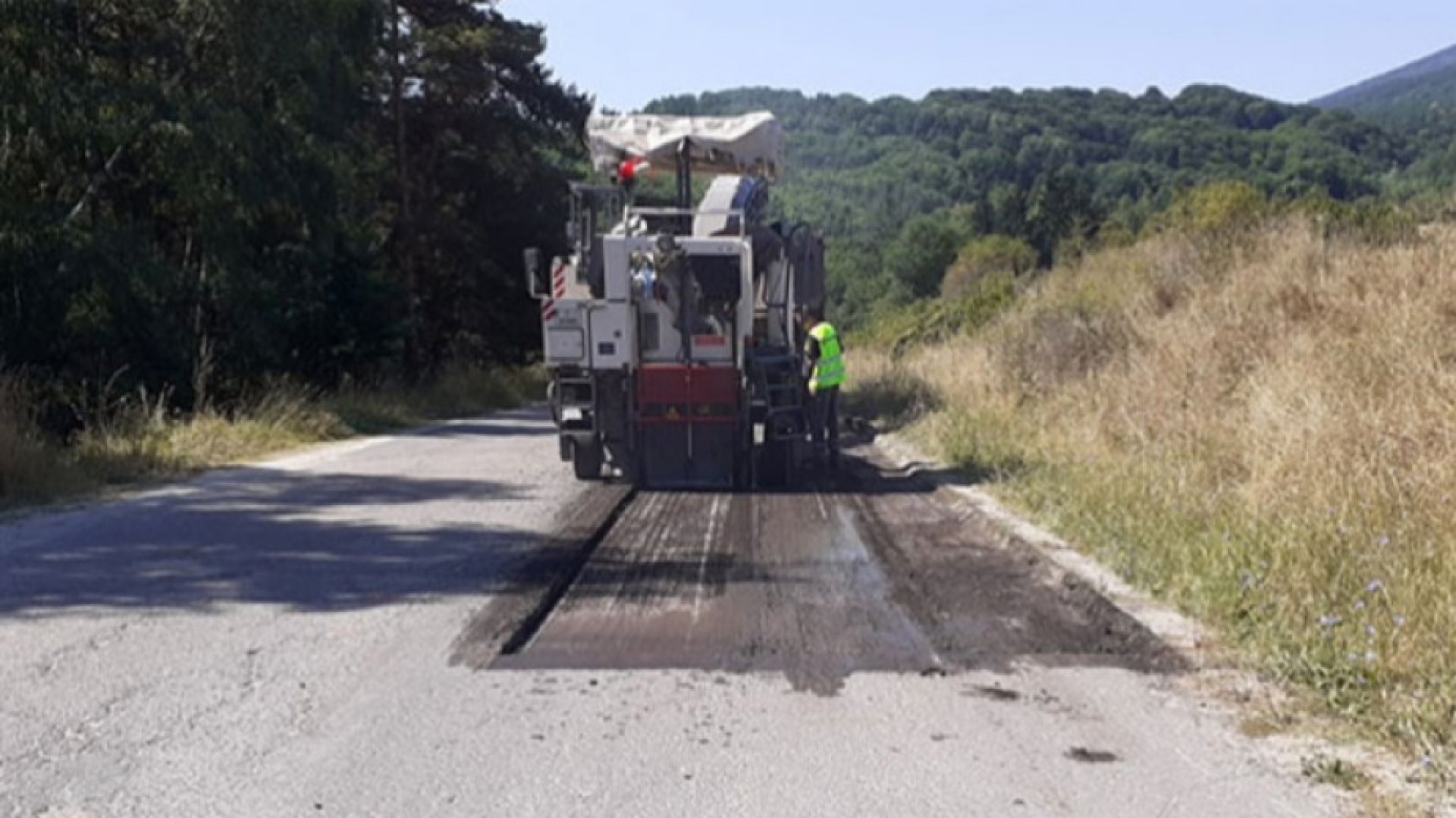 Отпускат 4,8 млн лева за ремонт на общински пътища в Бургас, доизграждат и улица към „Арена Бургас“ - E-Burgas.com