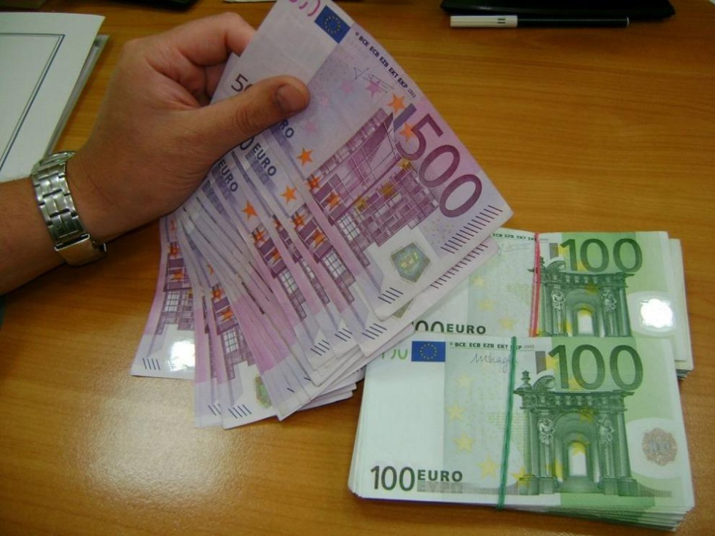 Митничари надушиха контрабандни пари край Малко Търново - E-Burgas.com