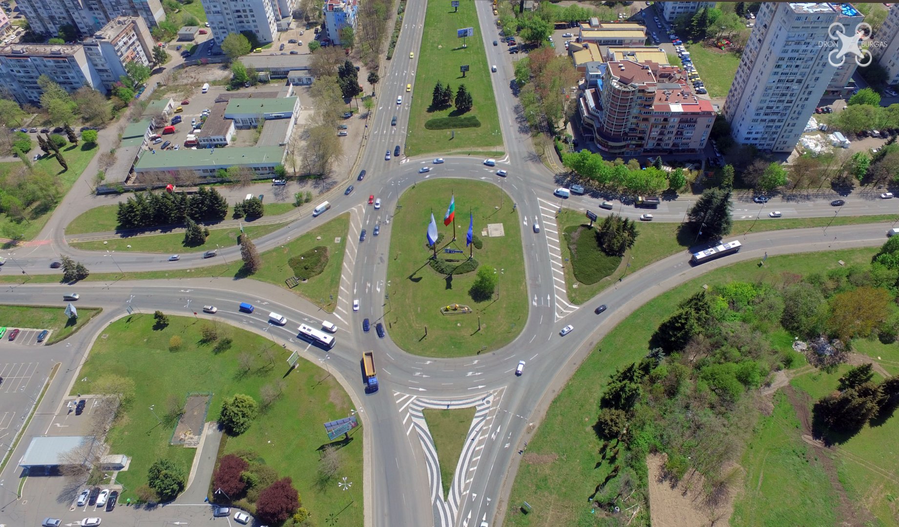 Извънредно! Протест блокира кръговото кръстовище на входа на Бургас - E-Burgas.com