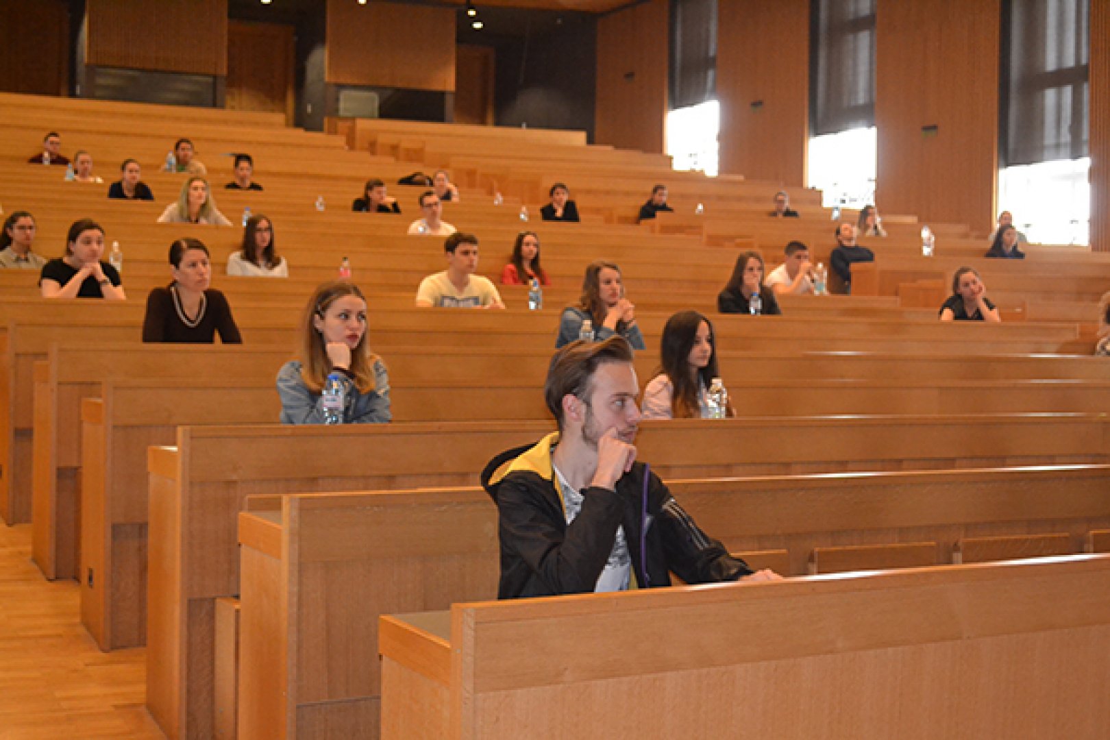 МОН предлага университетите да могат да се обединяват - E-Burgas.com