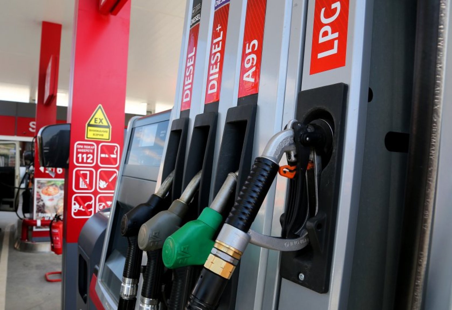 Експерт: Поскъпването на горивата ще продължи - E-Burgas.com