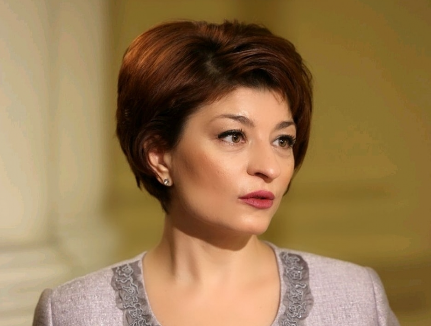 Десислава Атанасова: ГЕРБ е дясна партия и няма да подкрепи ляволиберален кабинет  - E-Burgas.com