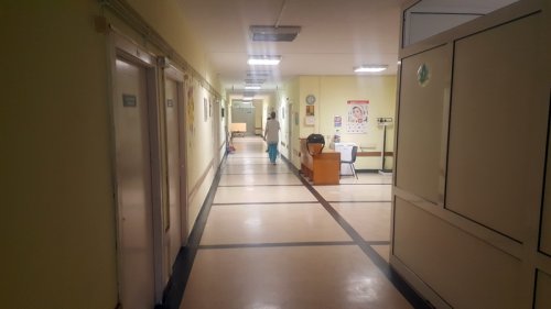 Жена с ковид обиколи 4 болници докато я приемат - E-Burgas.com