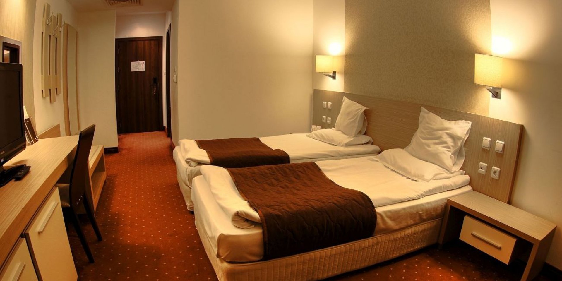 Ръст в приходите от нощувки по хотели - E-Burgas.com