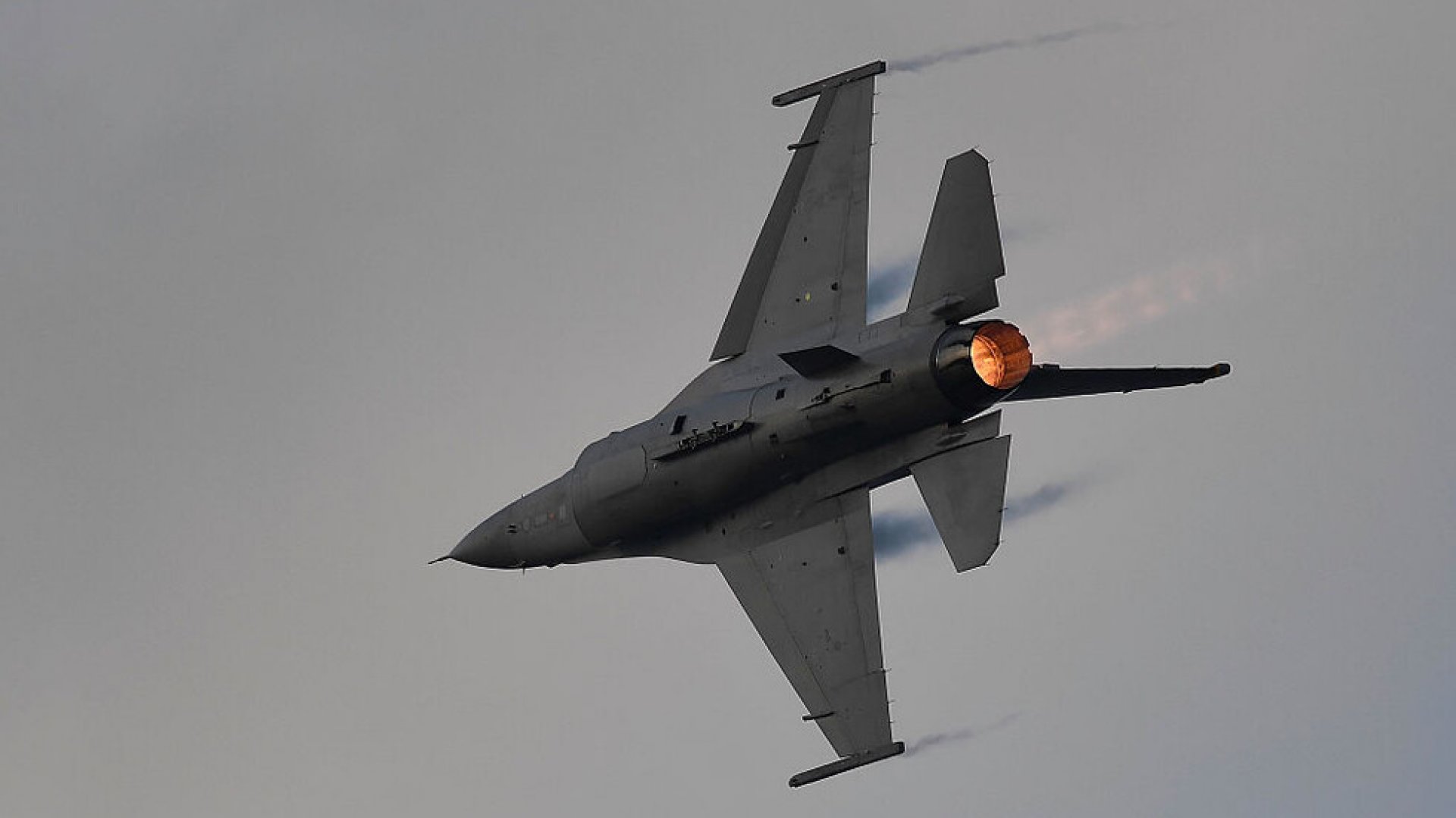 България ще получи най-нови тренажори за F-16 - E-Burgas.com