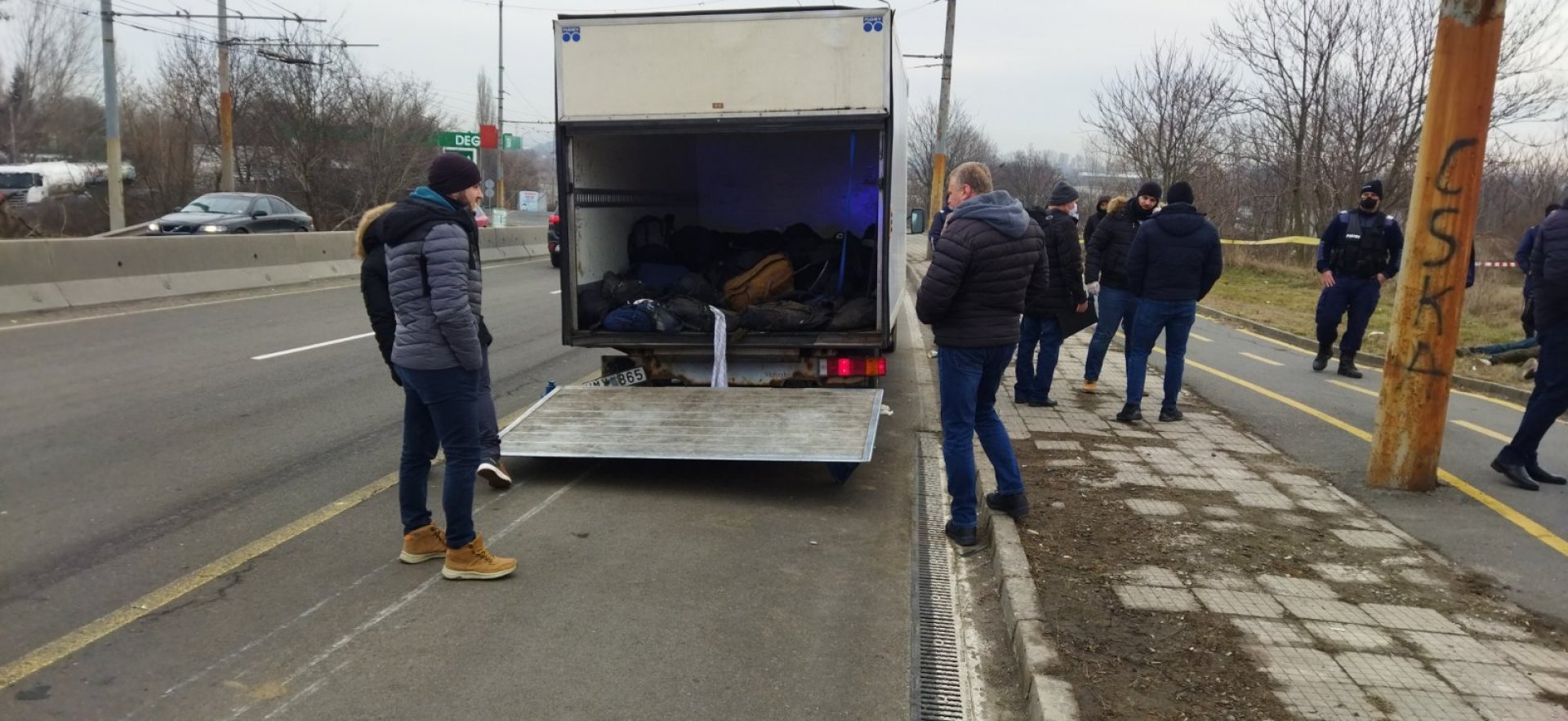 Задържаха шофьора на камиона с бежанците и майка му за 72 часа - E-Burgas.com