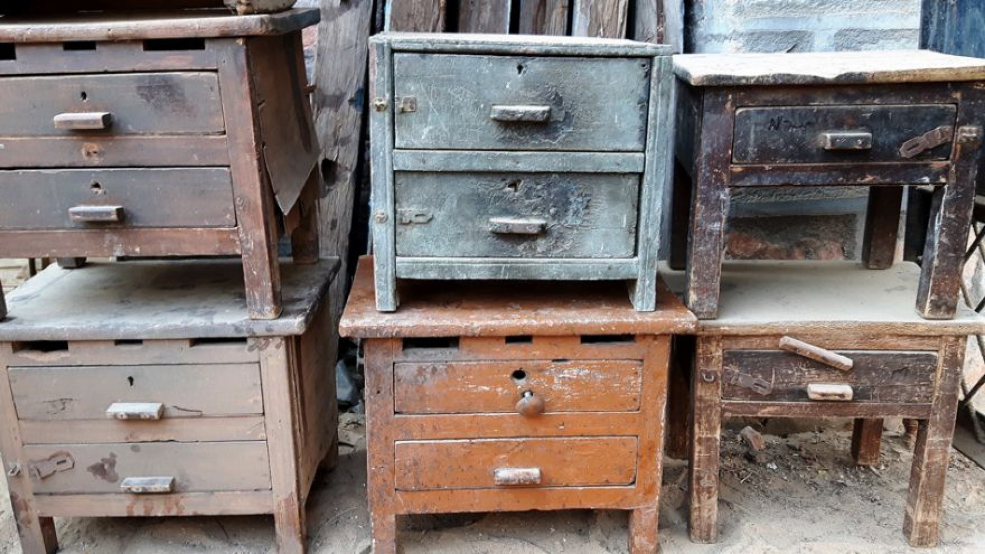Община Бургас рециклира стотици стари мебели - E-Burgas.com