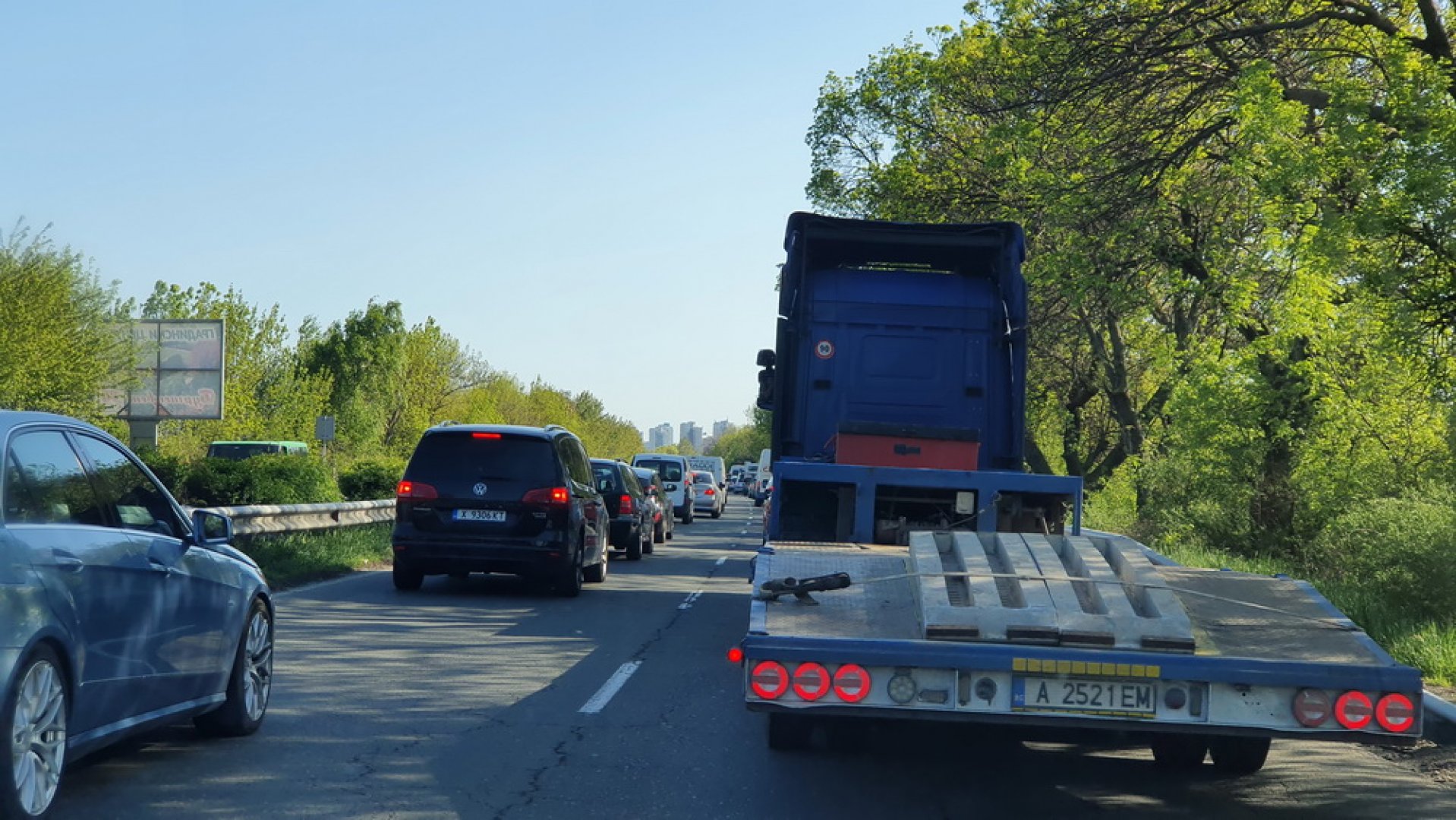 Засилен трафик се очаква по пътищата и днес - E-Burgas.com